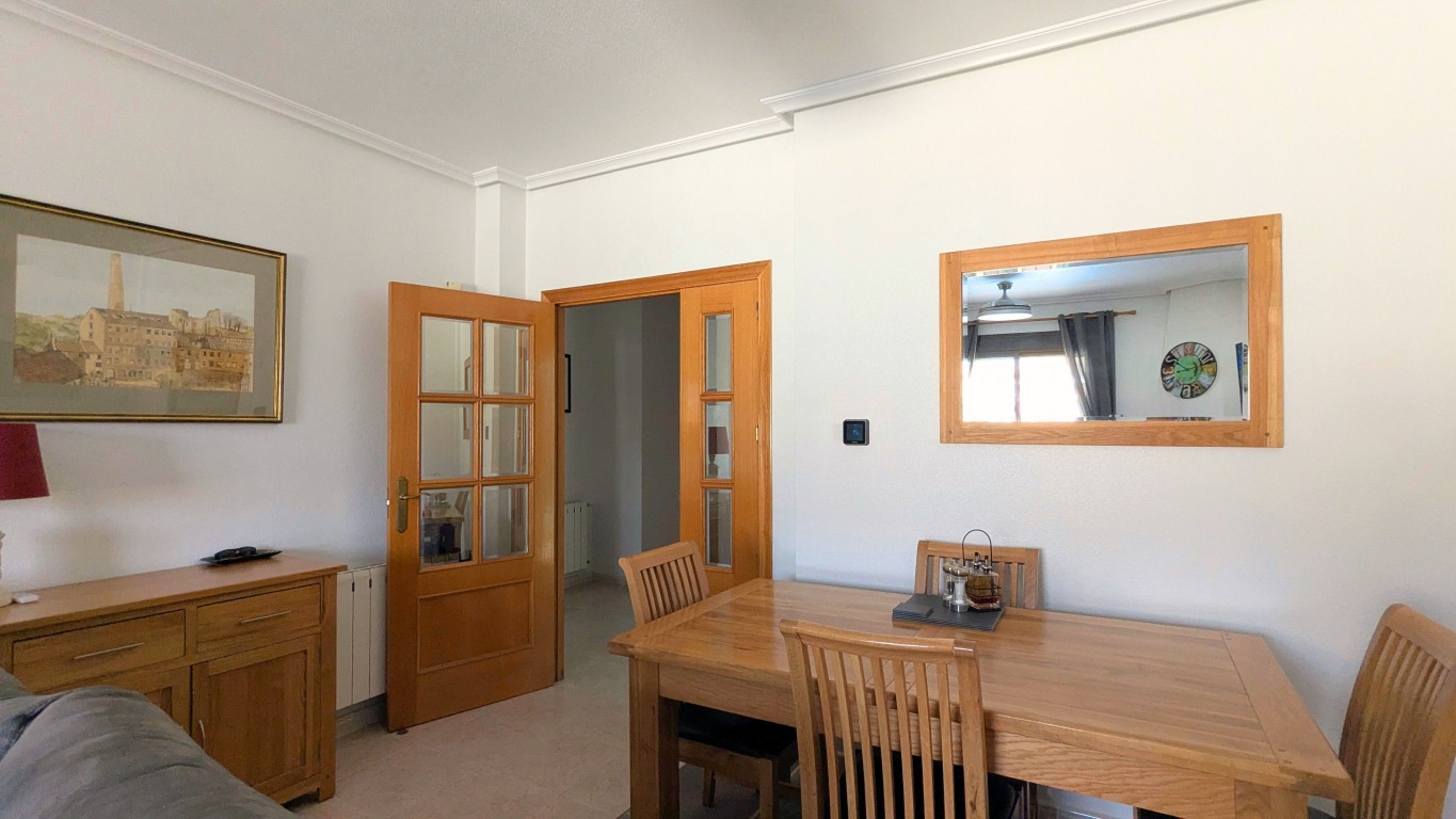 Dining area in villa for sale in Bigastro