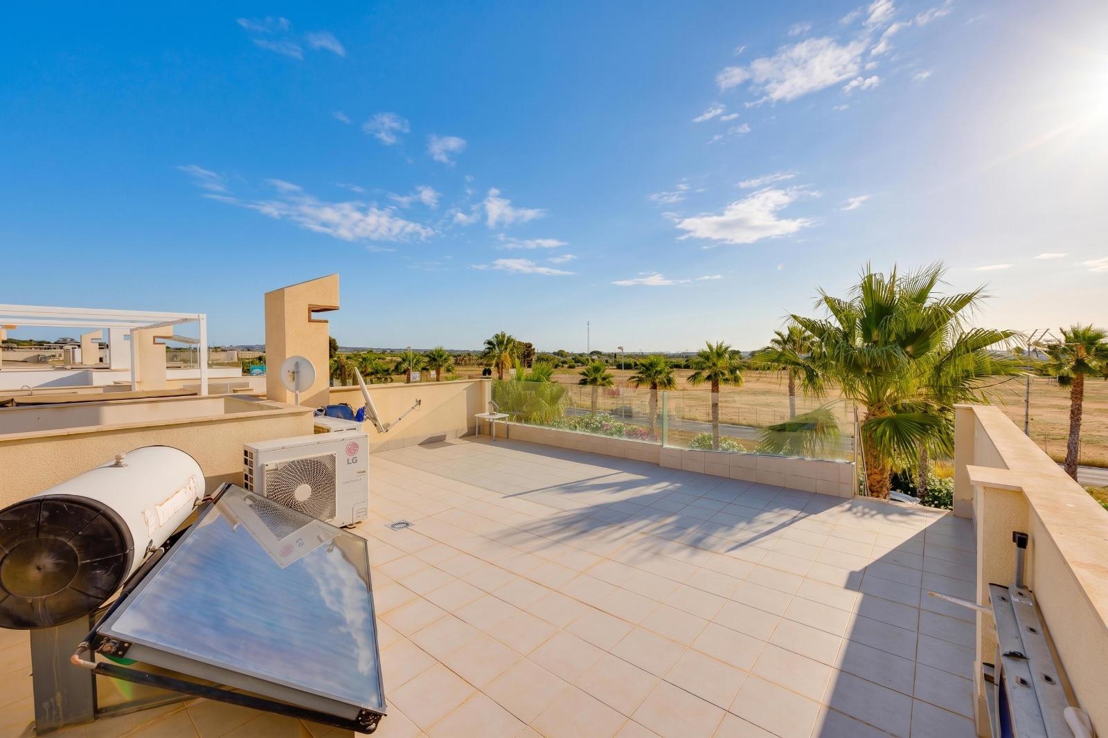 Exterior view in villa for sale in Ciudad Quesada