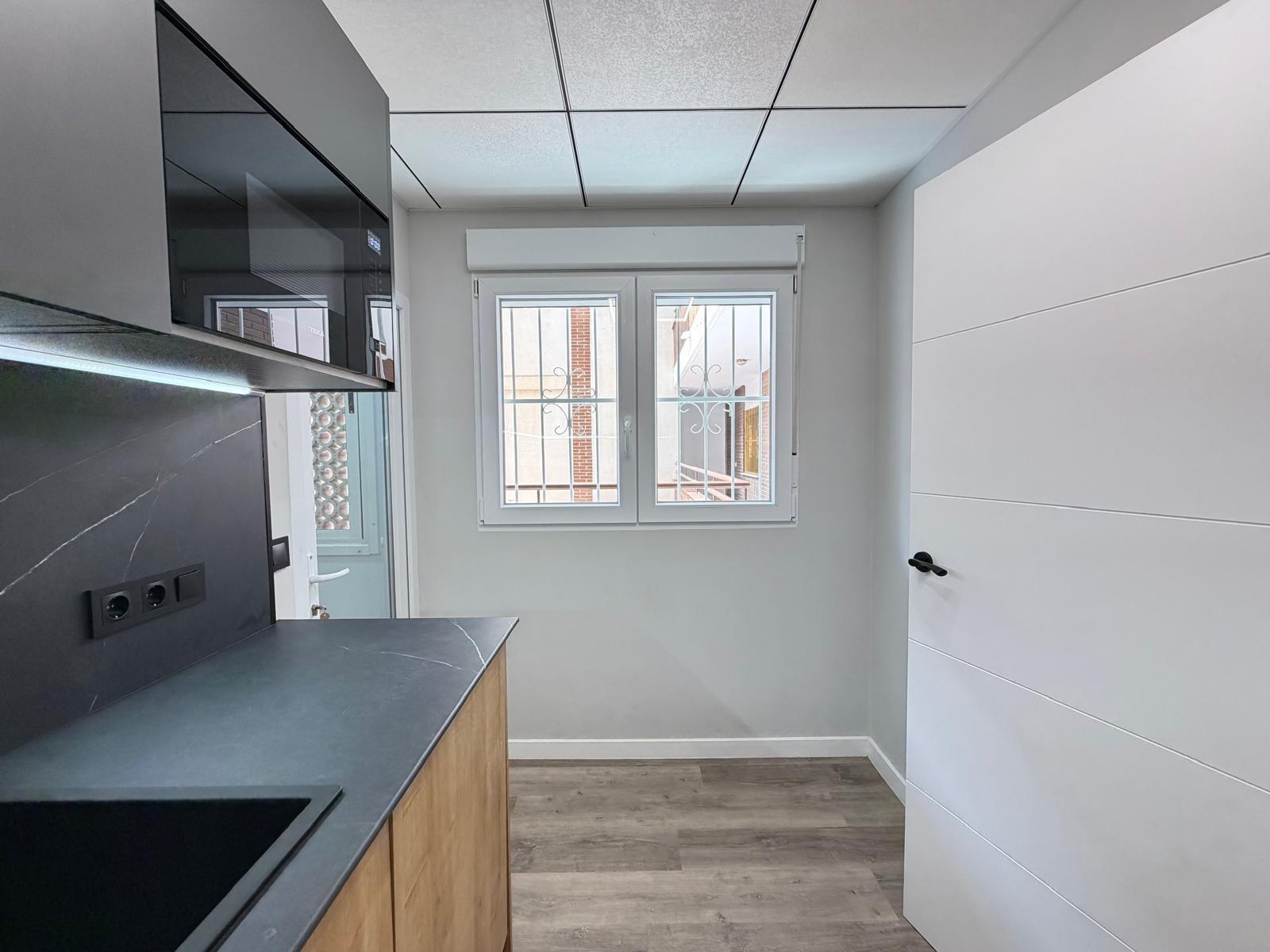 Kitchen in apartment for sale in Torrevieja