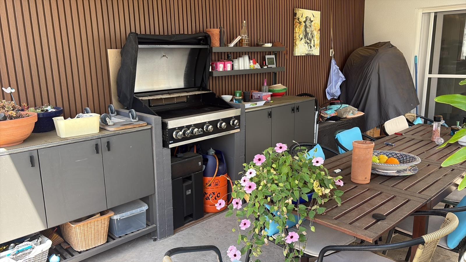 Garden in villa for sale in Torrevieja