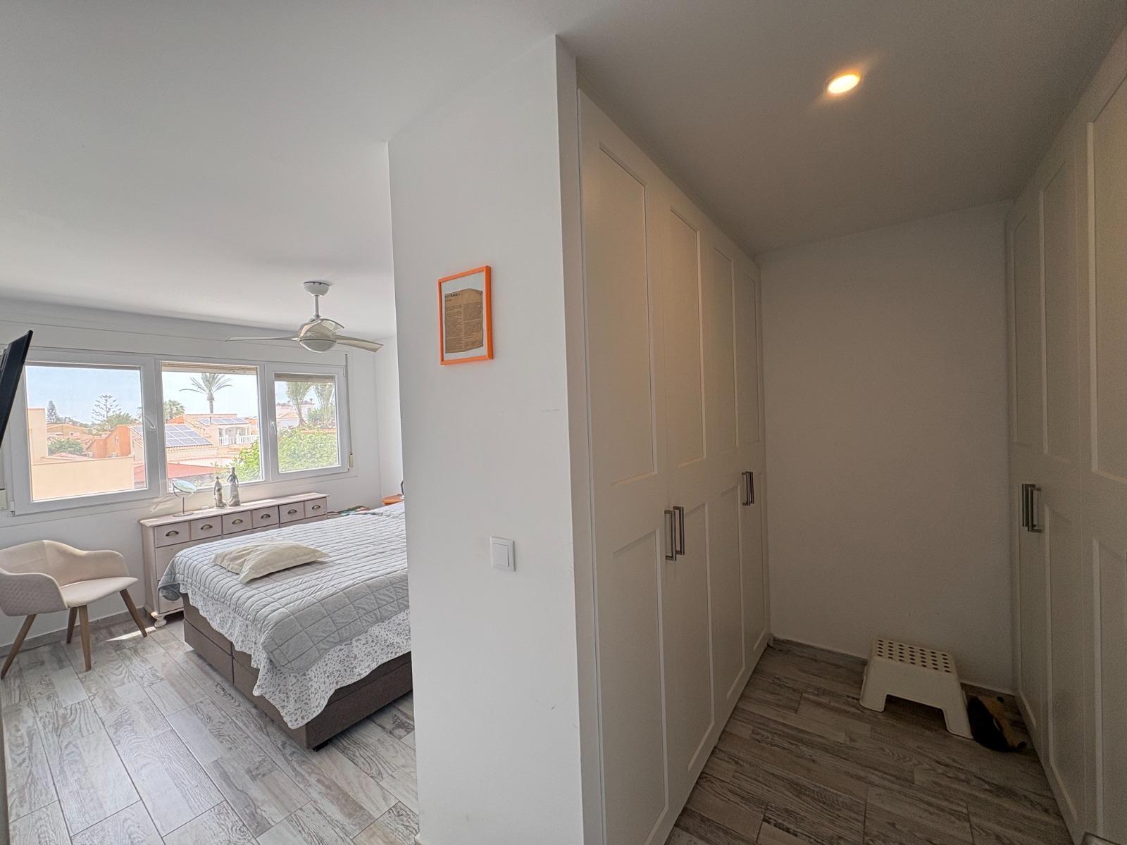 Terrace in villa for sale in Torrevieja