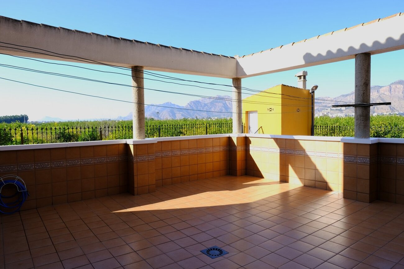 Bathroom in finca for sale in Orihuela