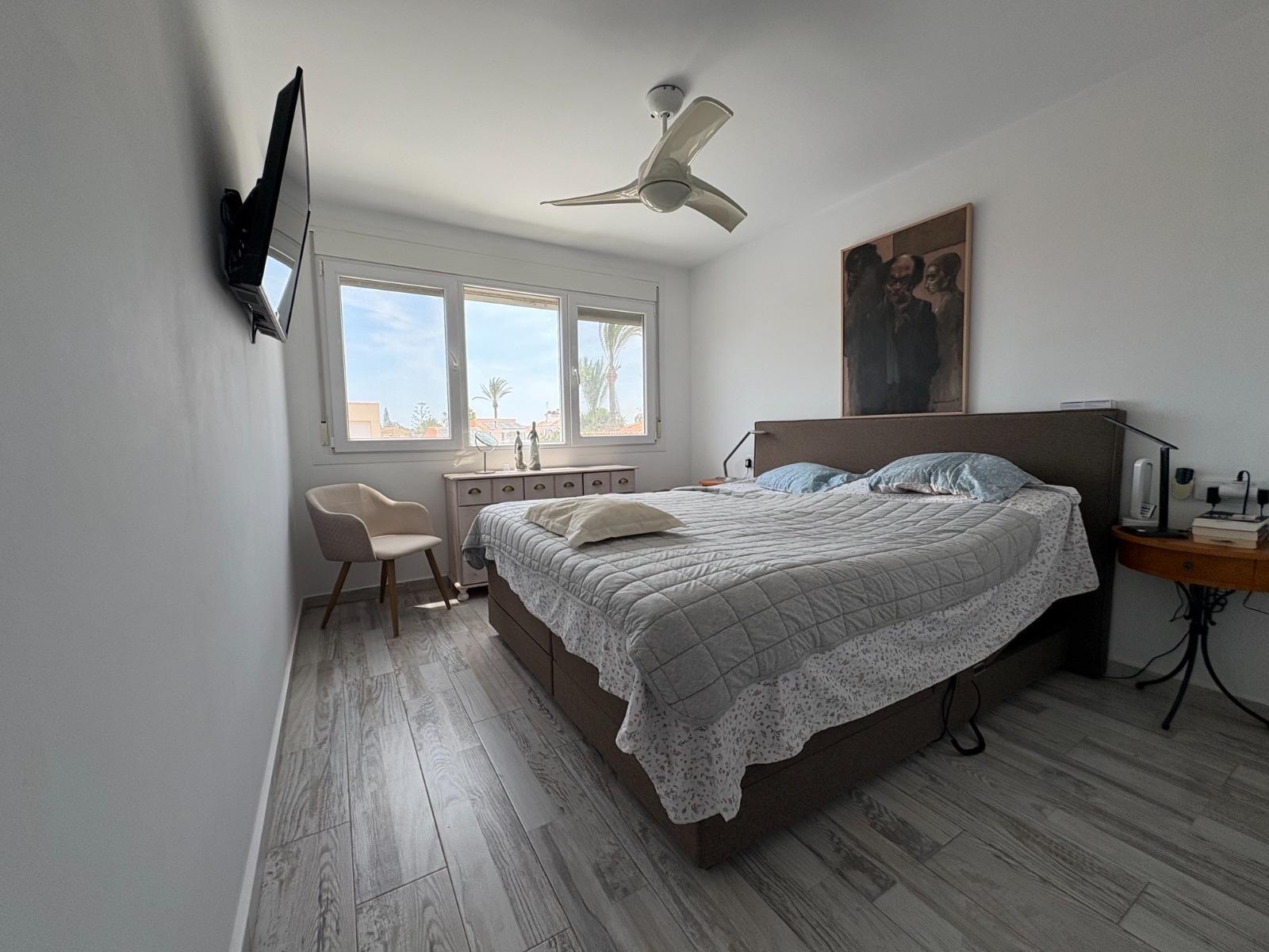 Dining area in villa for sale in Torrevieja