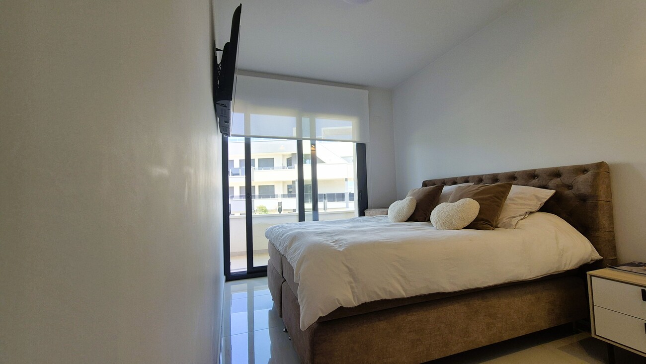 Master bedroom in apartment for sale in Playa Flamenca