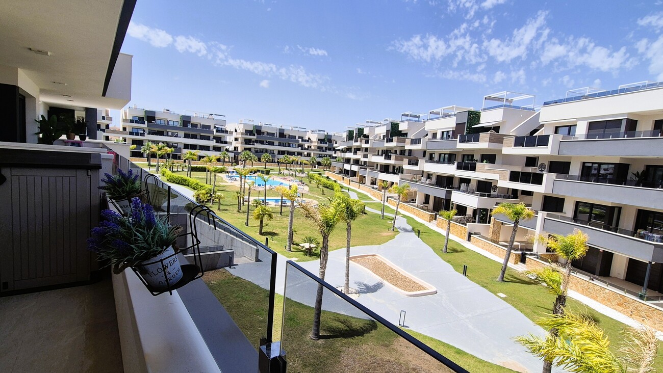 Terrace in apartment for sale in Playa Flamenca