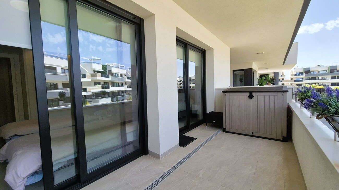 Pool area in apartment for sale in Playa Flamenca