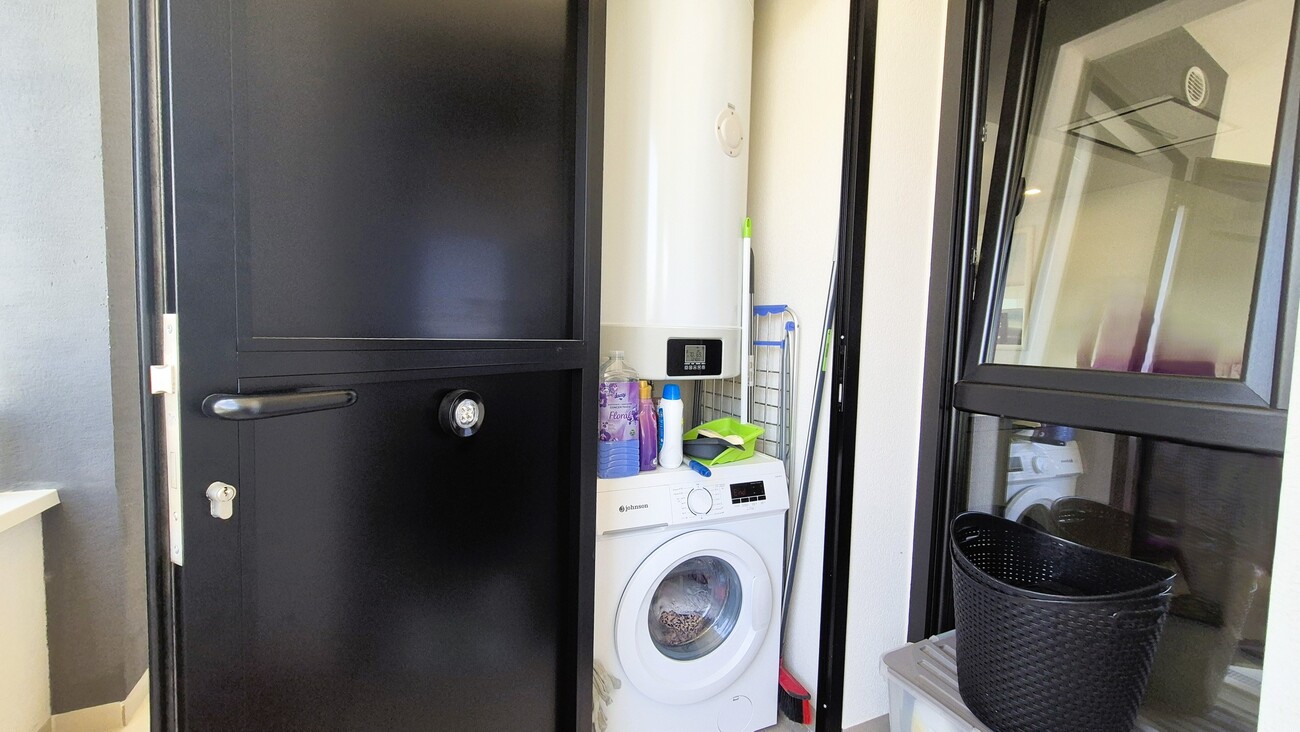 Bedroom in apartment for sale in Playa Flamenca