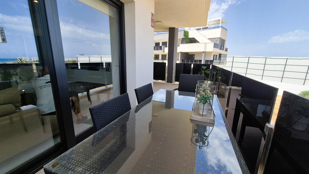 Bathroom in apartment for sale in Playa Flamenca