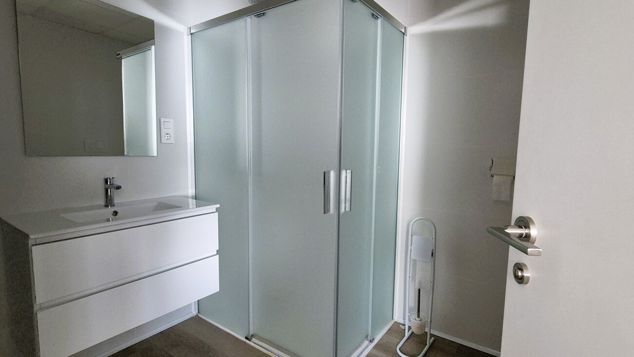 Master bedroom in apartment for sale in Playa Flamenca