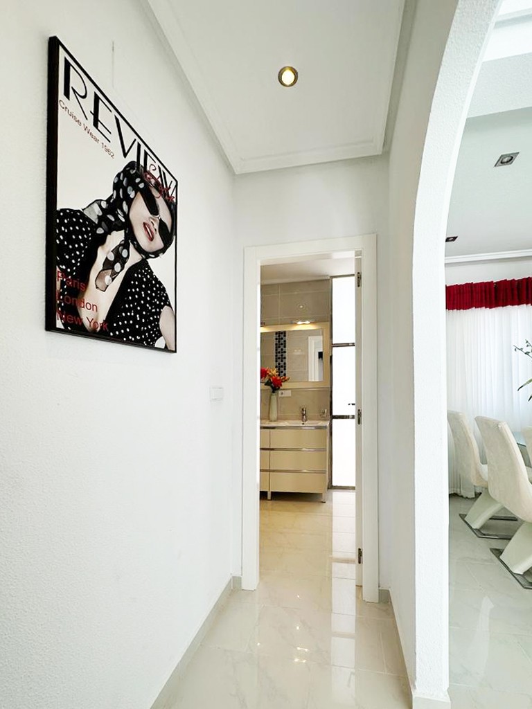 Exterior view in villa for sale in San Miguel de Salinas