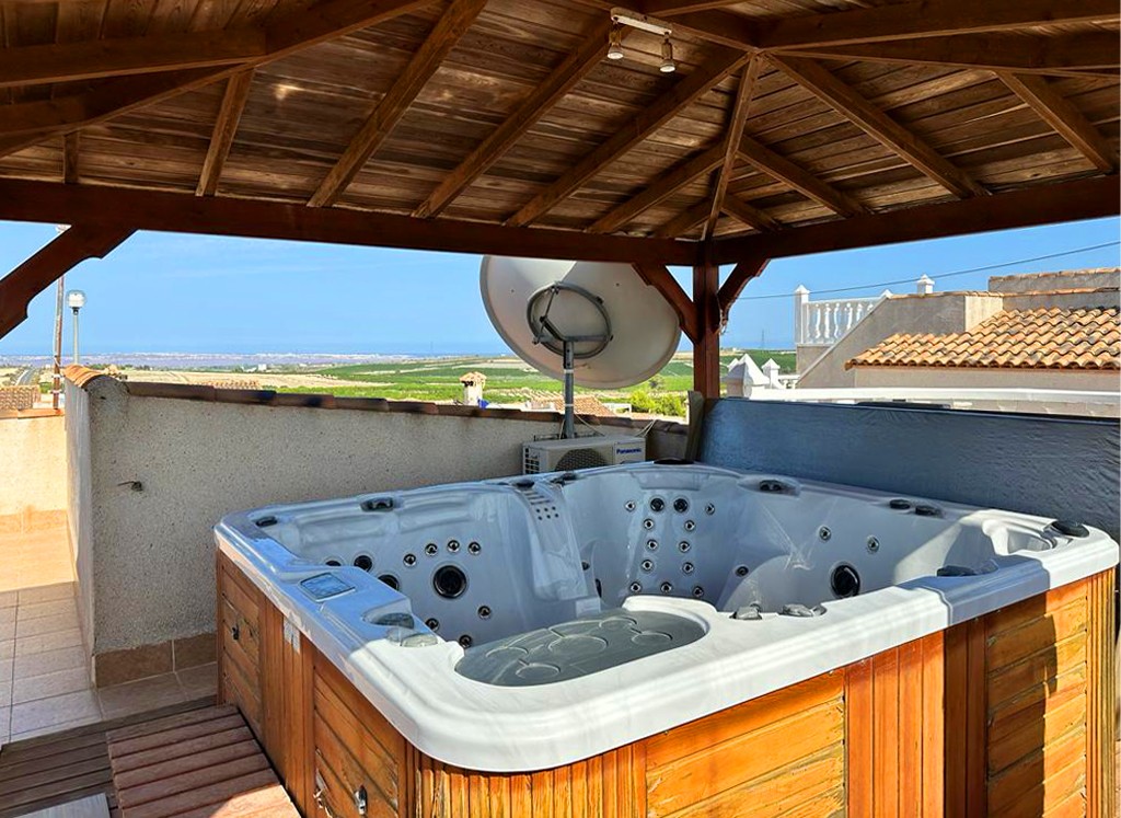 Terrace in villa for sale in San Miguel de Salinas