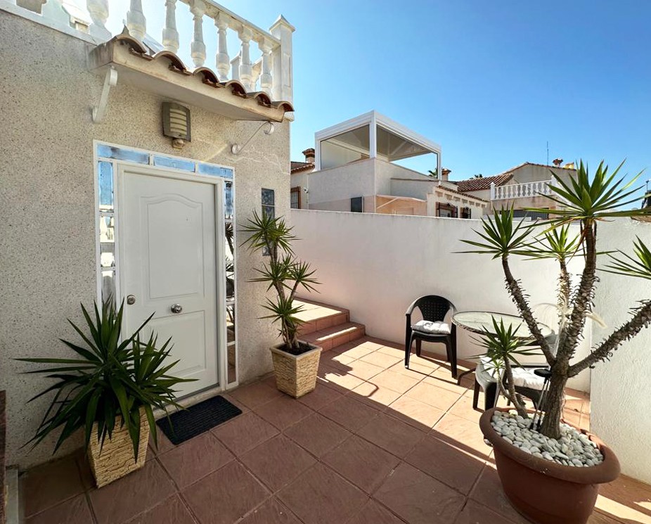 Dining area in villa for sale in San Miguel de Salinas