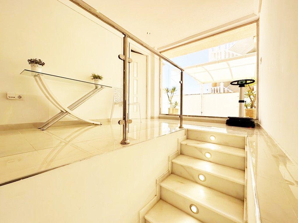 Bedroom in villa for sale in San Miguel de Salinas