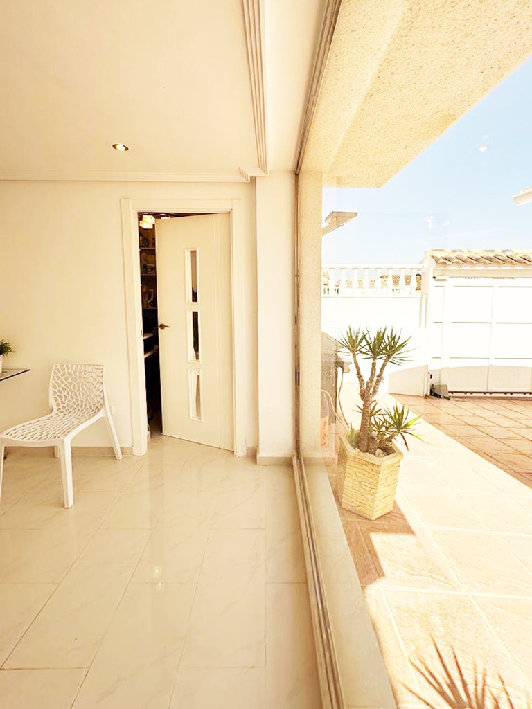 Exterior view in villa for sale in San Miguel de Salinas
