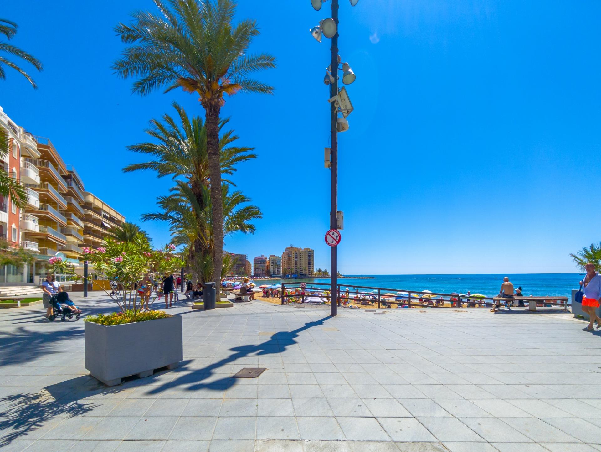 Garden in apartment for sale in Torrevieja