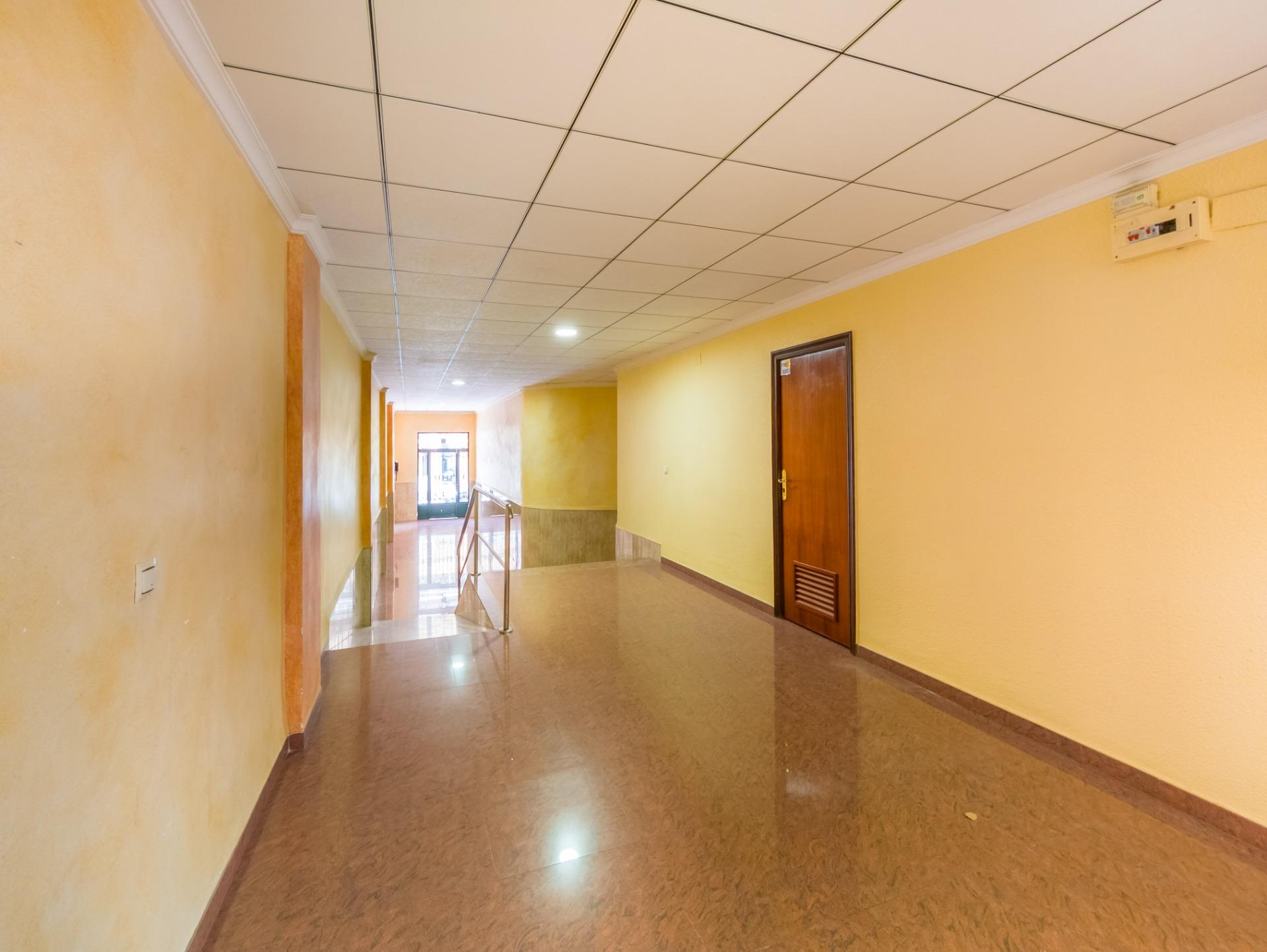 Bedroom in apartment for sale in Torrevieja