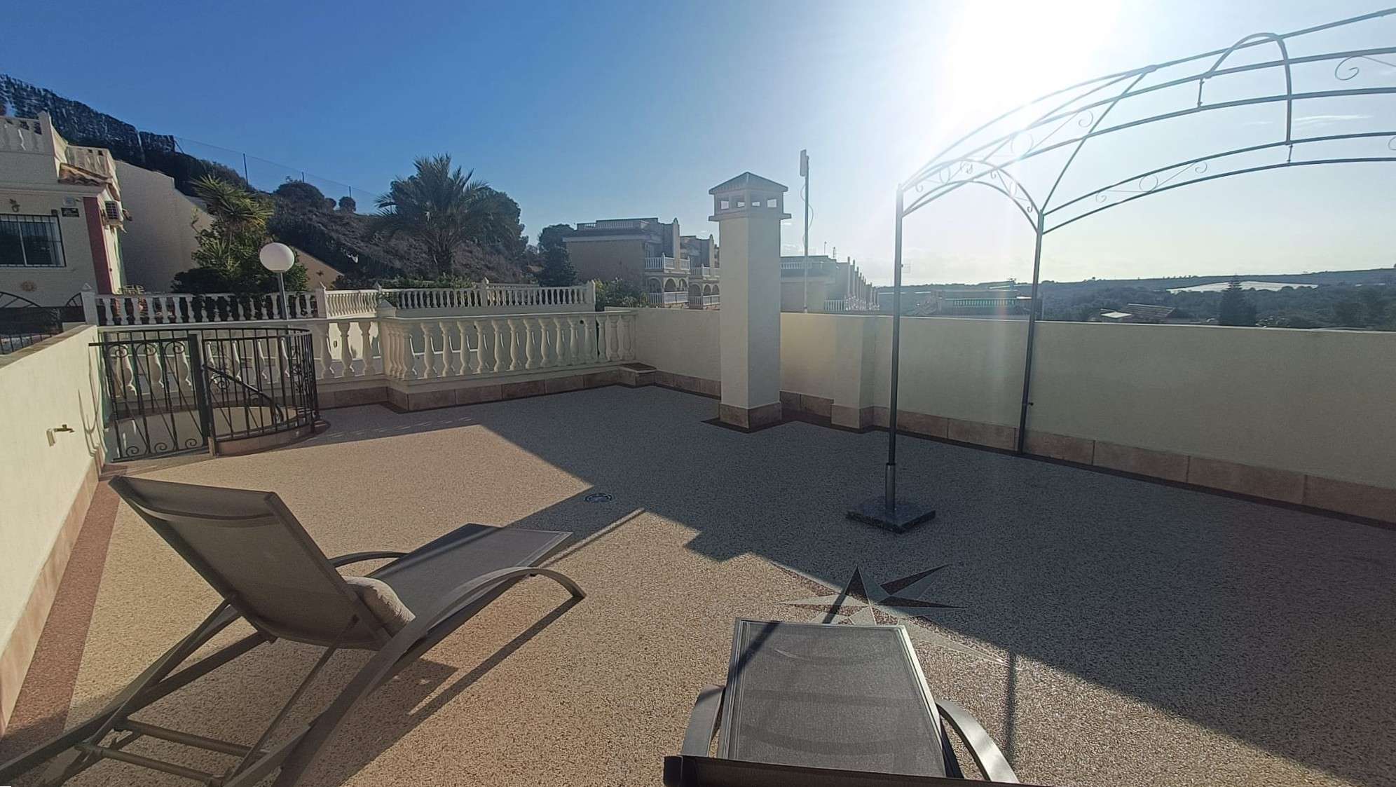 Bungalow Elegante com Solário e Vista Panorâmica no Arco Mediterrâneo VI – Montemar