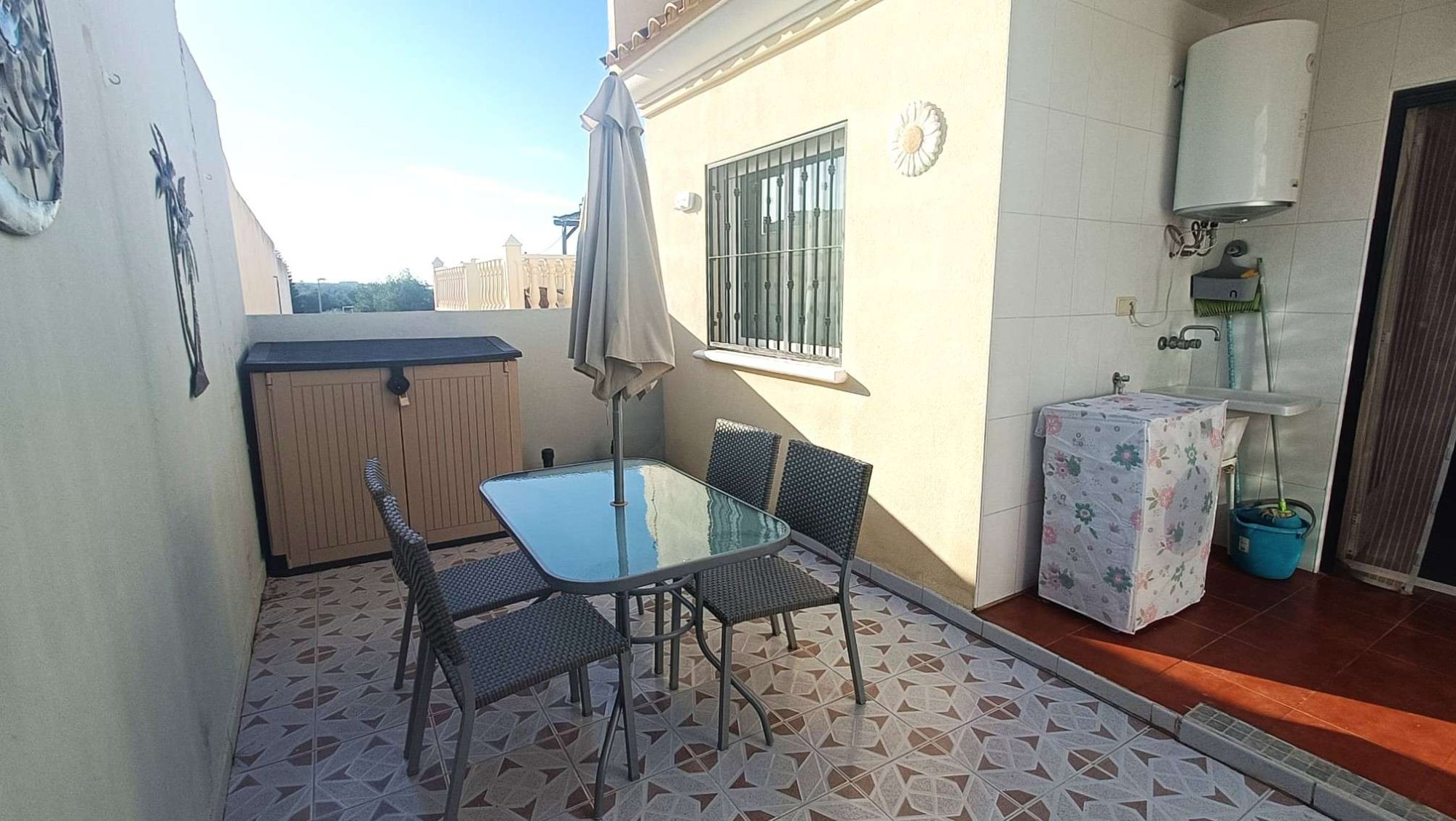 Dining area in bungalow for sale in Algorfa