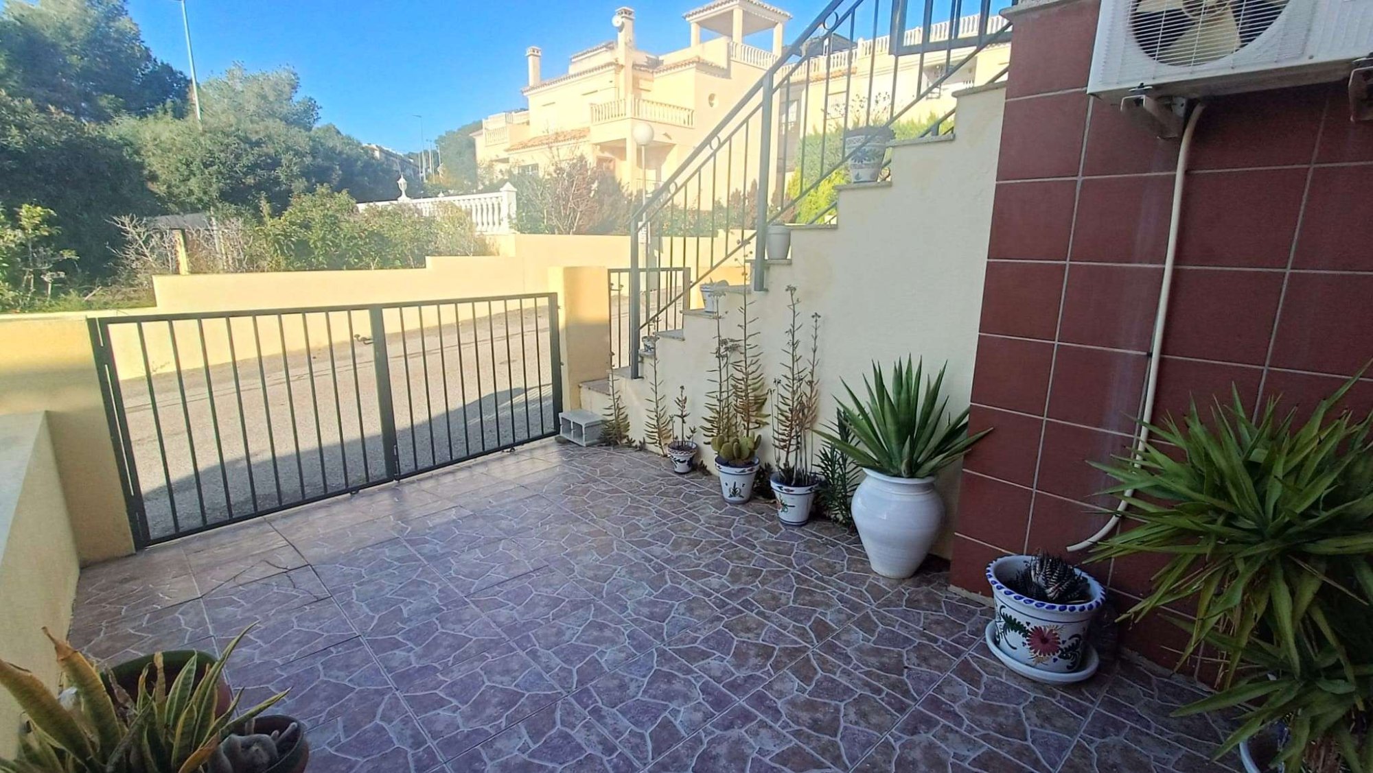 Master bedroom in bungalow for sale in Algorfa