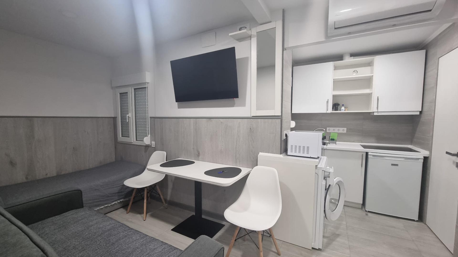 Bedroom in apartment for sale in Torrevieja