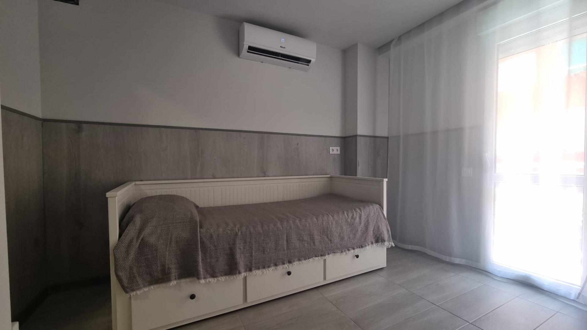 Terrace in apartment for sale in Torrevieja