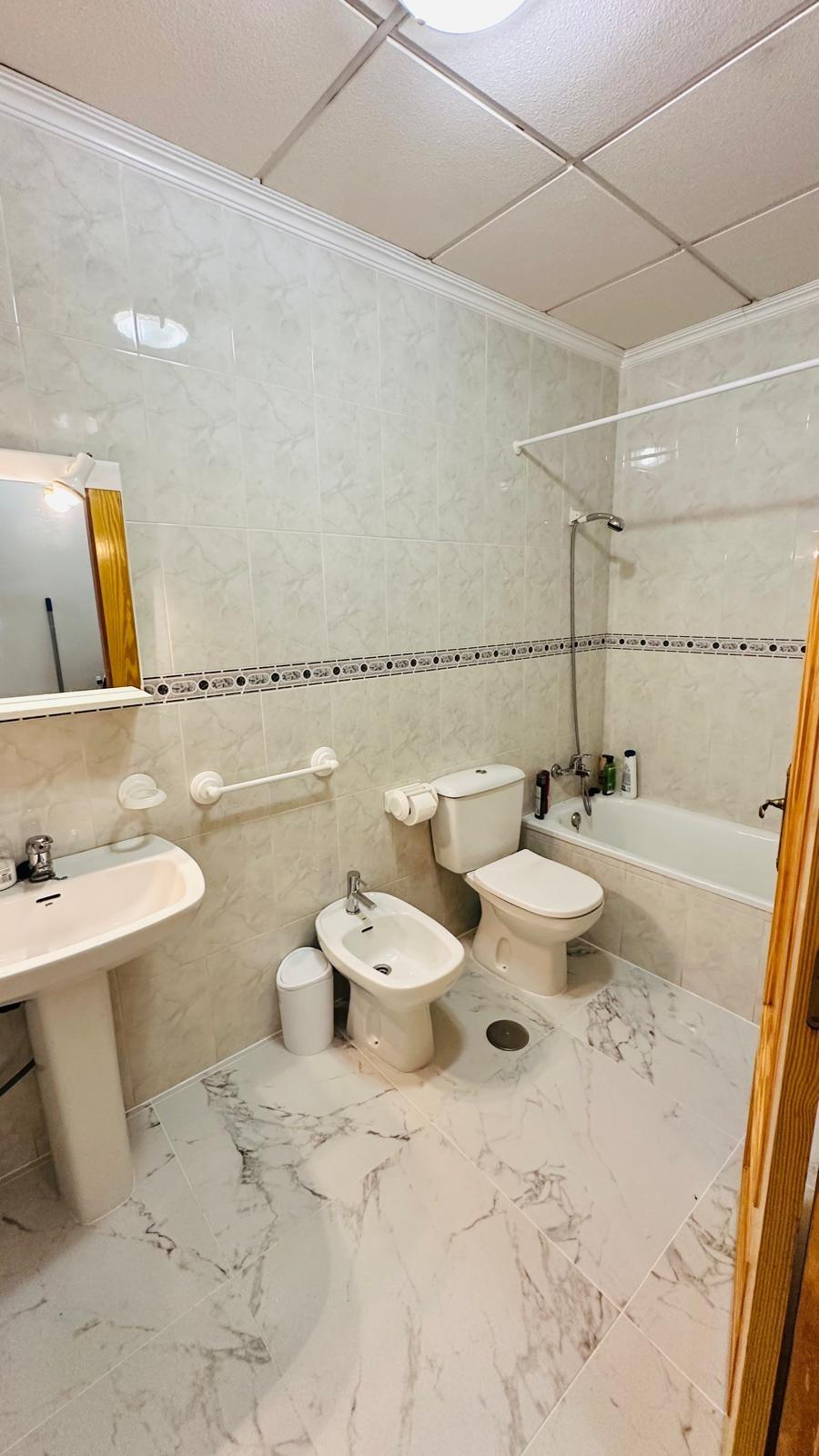 Kitchen in apartment for sale in Torrevieja