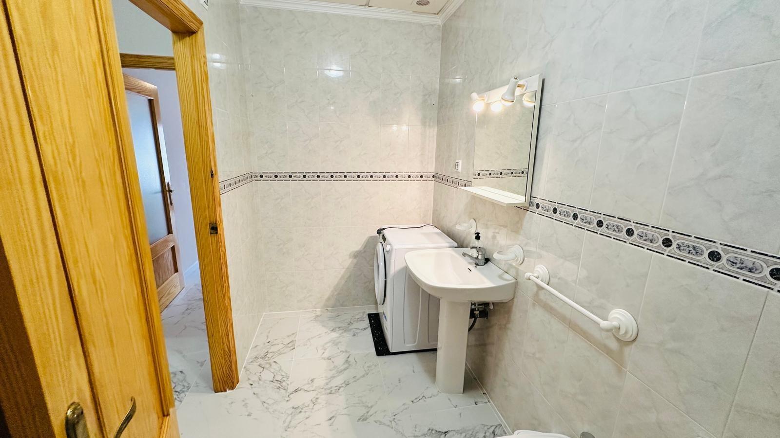 Terrace in apartment for sale in Torrevieja