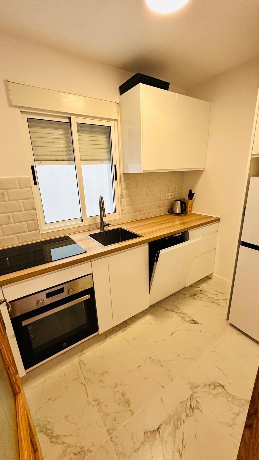 Kitchen in apartment for sale in Torrevieja
