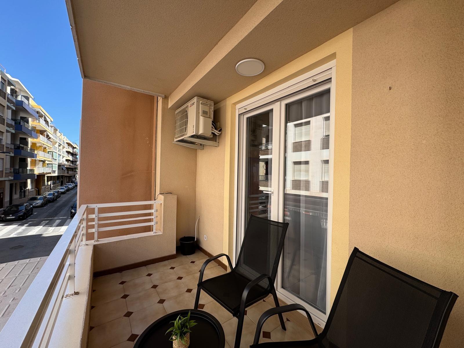 Master bedroom in apartment for sale in Torrevieja