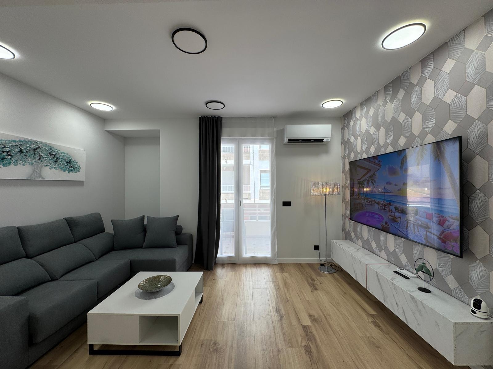 Bedroom in apartment for sale in Torrevieja