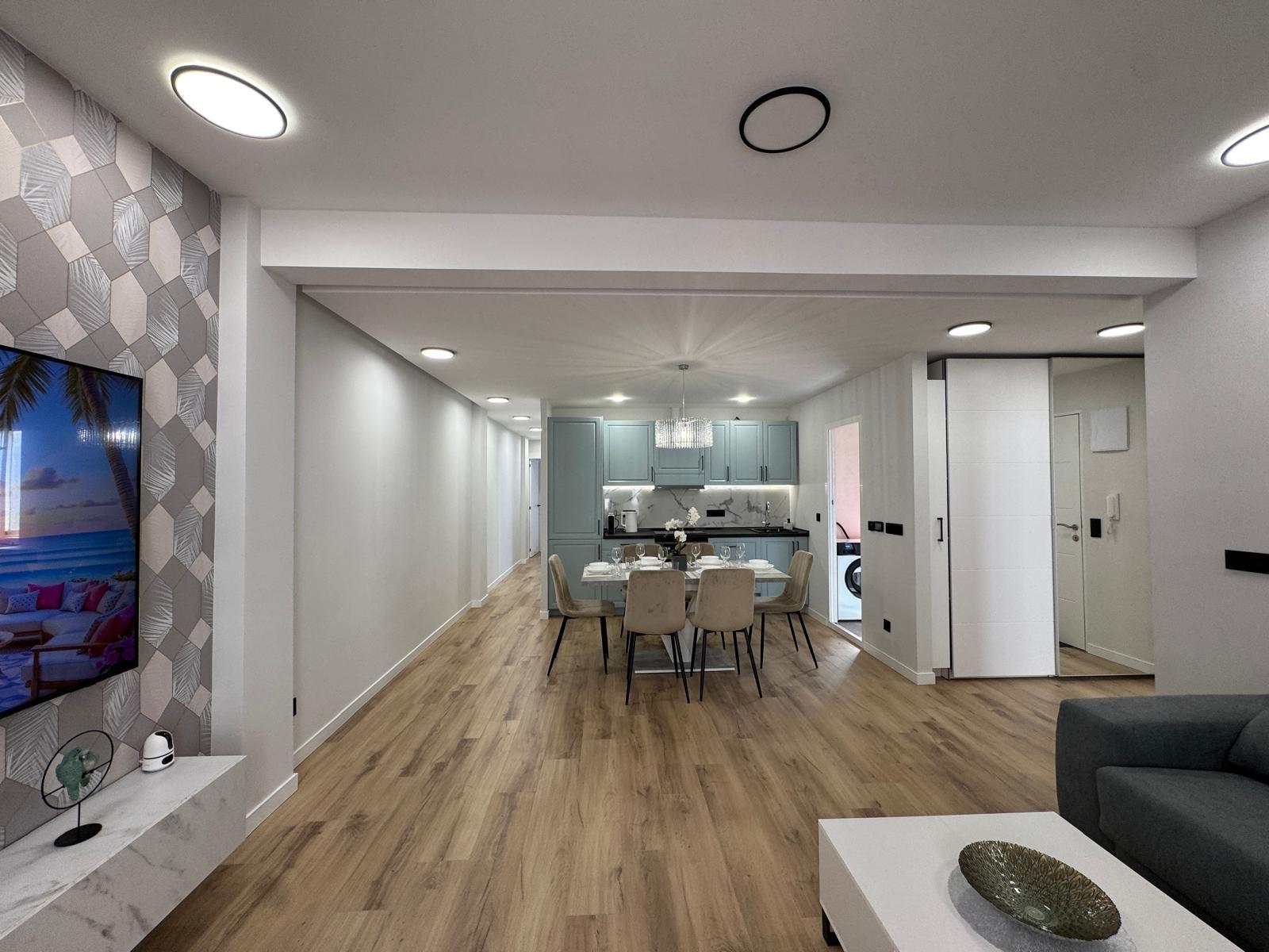 Master bedroom in apartment for sale in Torrevieja