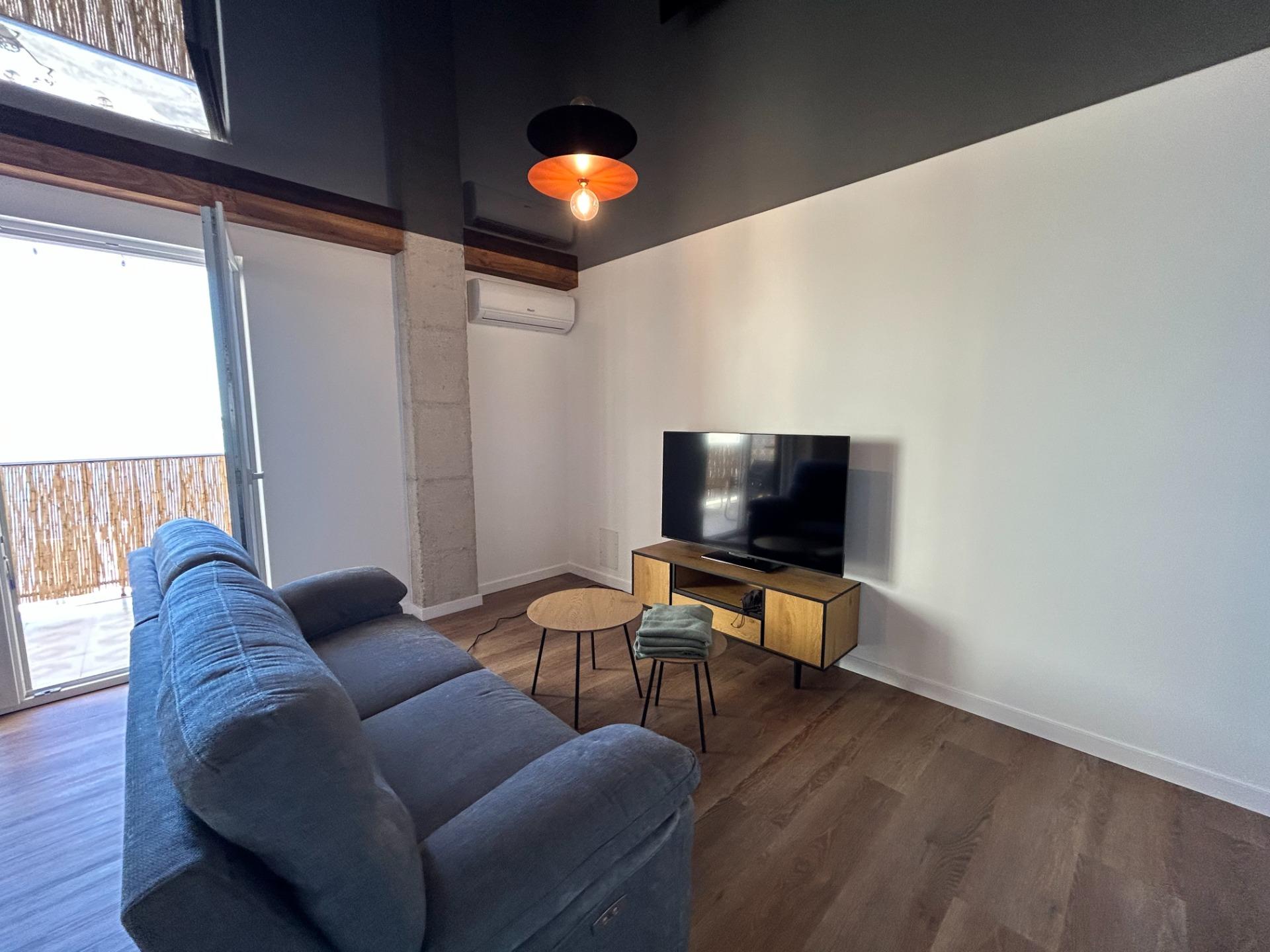 Master bedroom in apartment for sale in Torrevieja