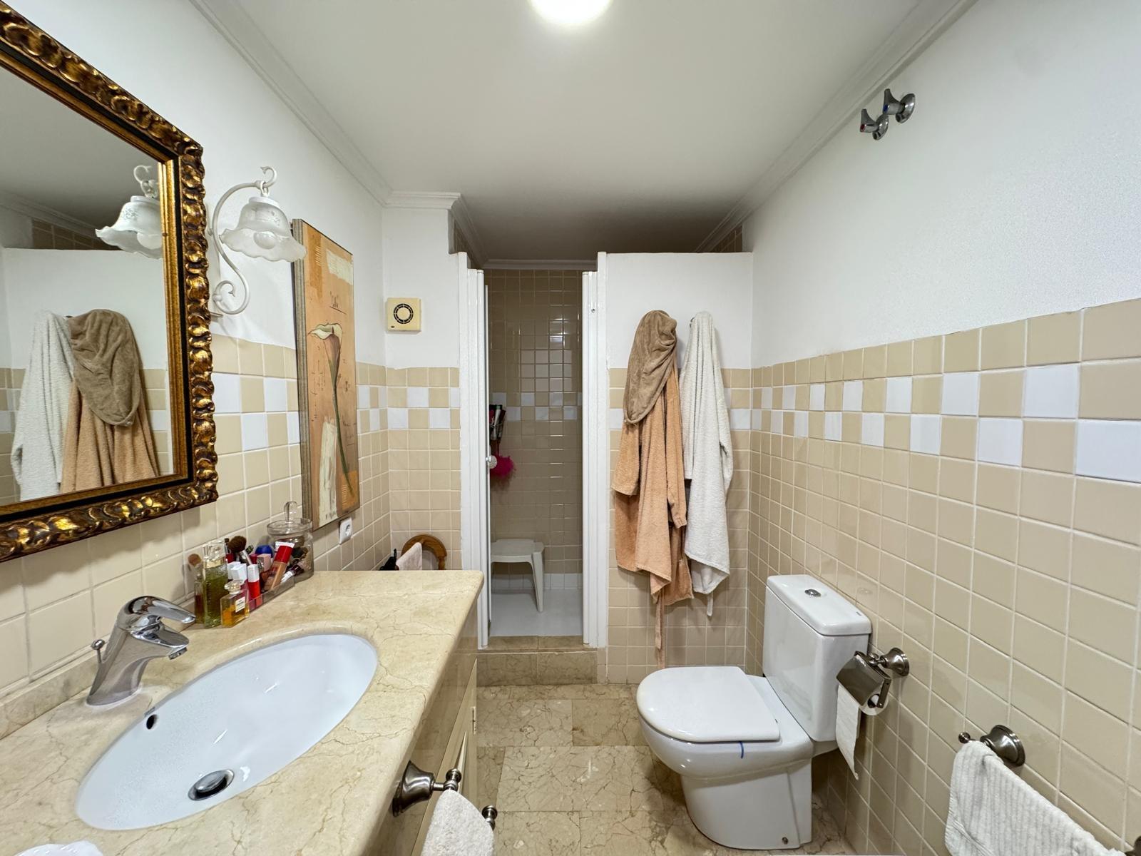 Bathroom in apartment for sale in Torrevieja