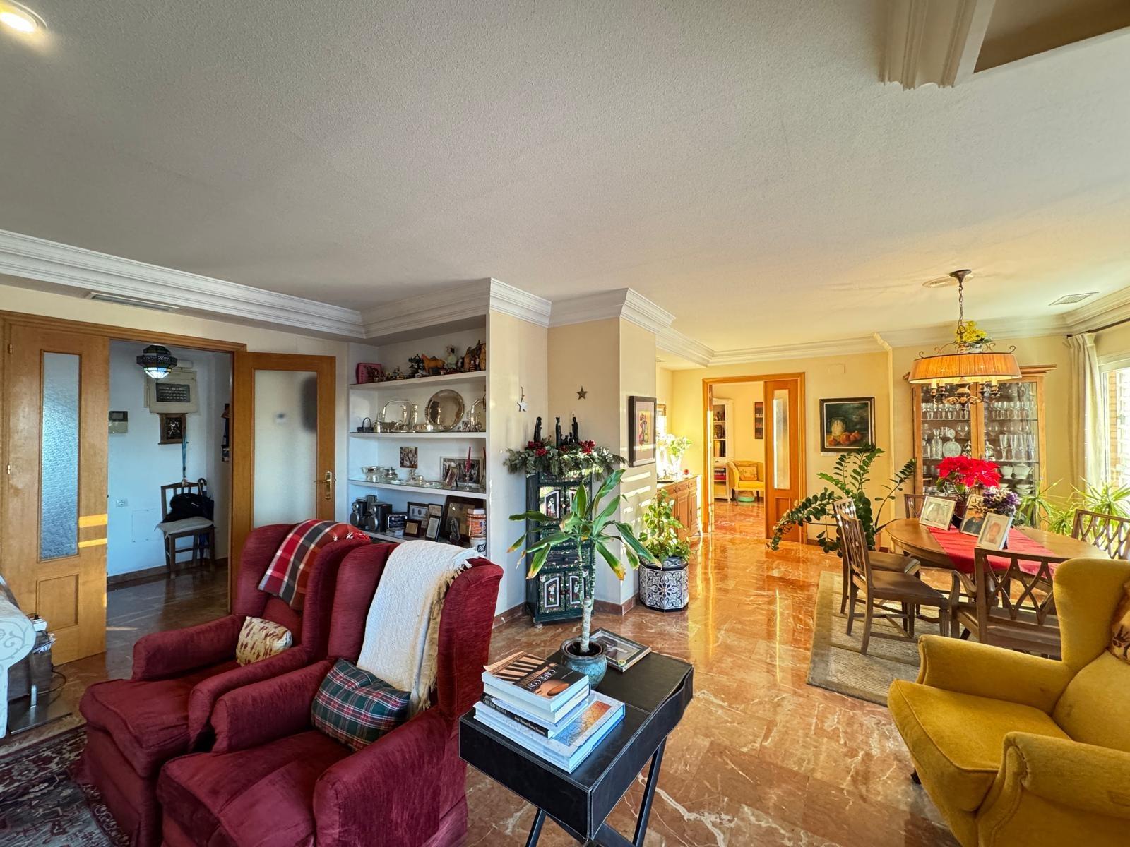 Terrace in apartment for sale in Torrevieja