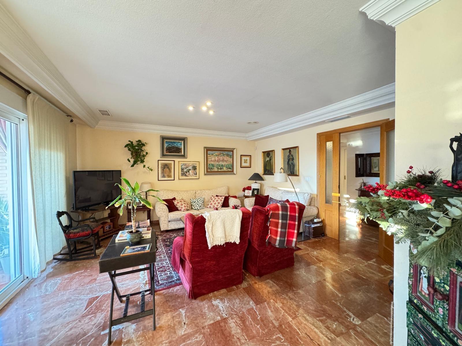 Bedroom in apartment for sale in Torrevieja