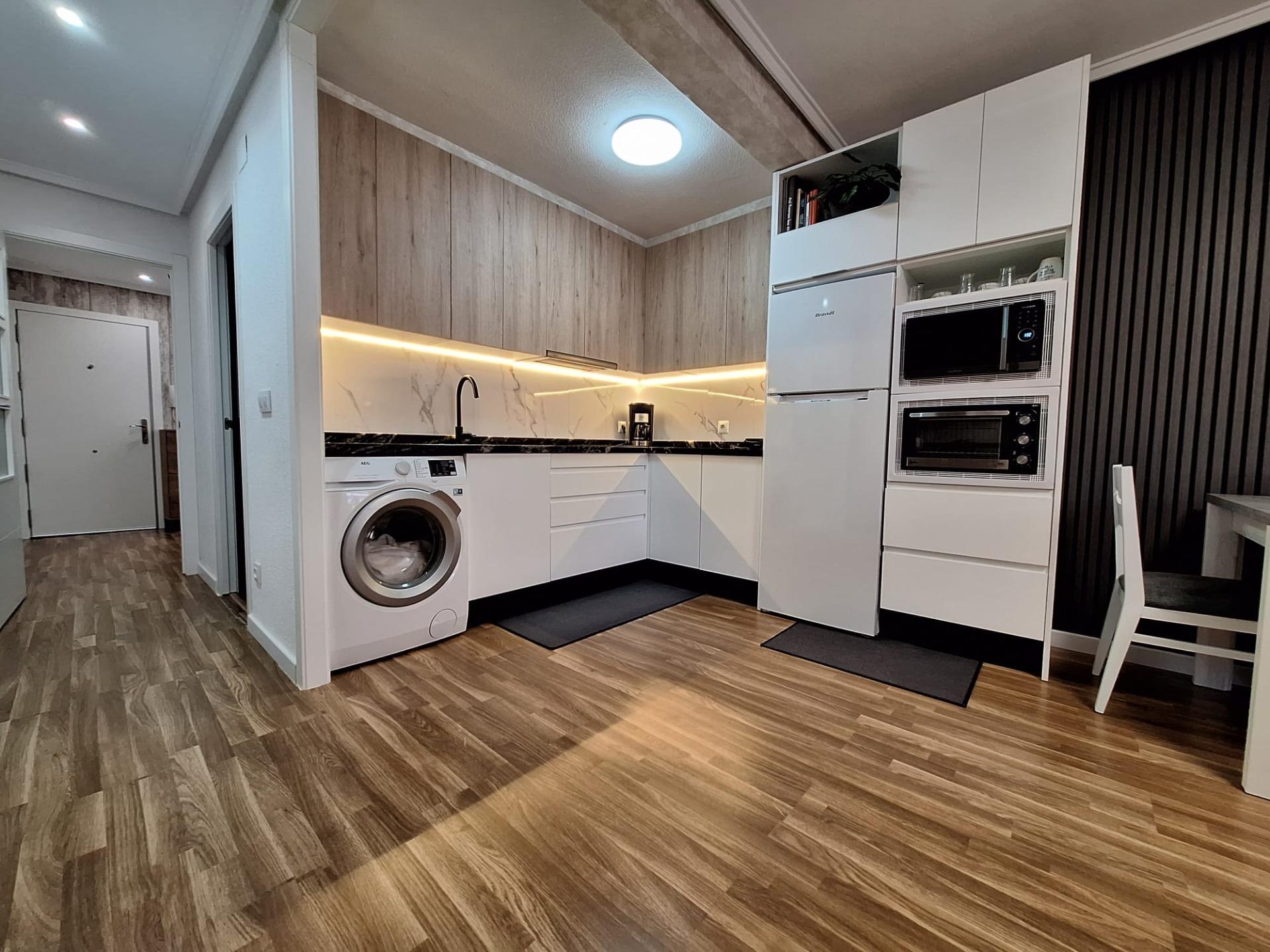 Terrace in apartment for sale in Torrevieja
