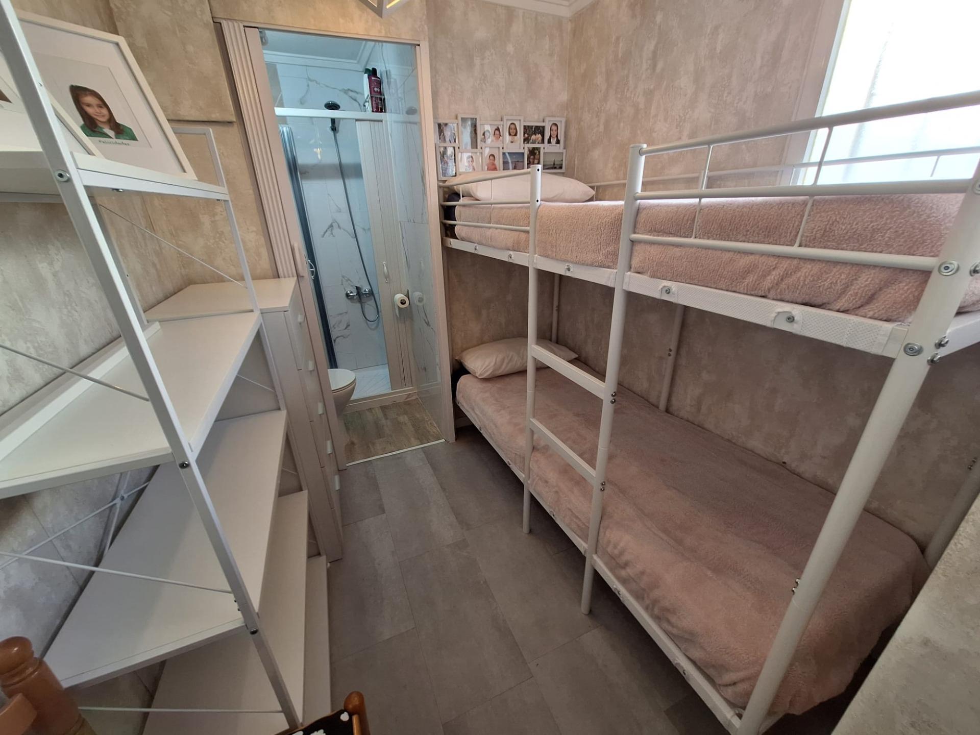 Master bedroom in apartment for sale in Torrevieja