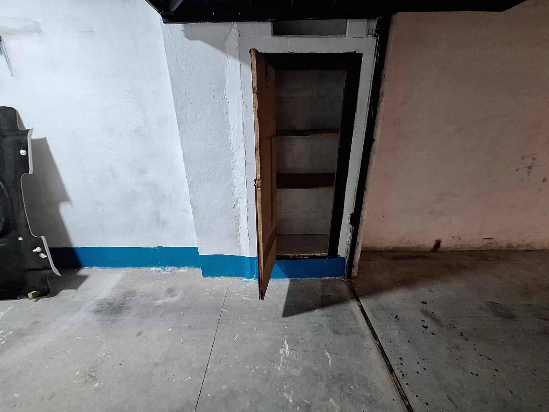 Bedroom in apartment for sale in Torrevieja