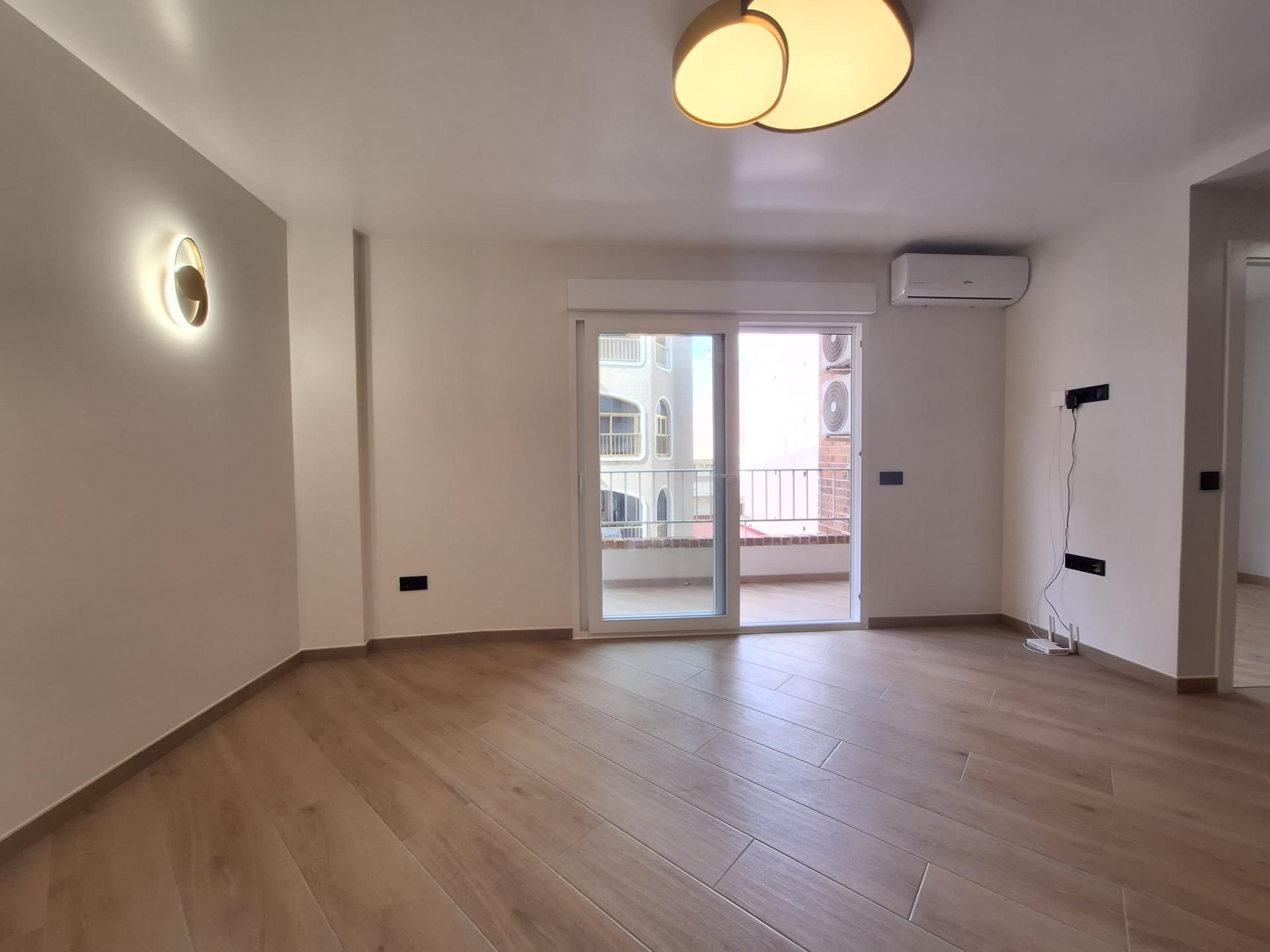 Terrace in apartment for sale in Torrevieja