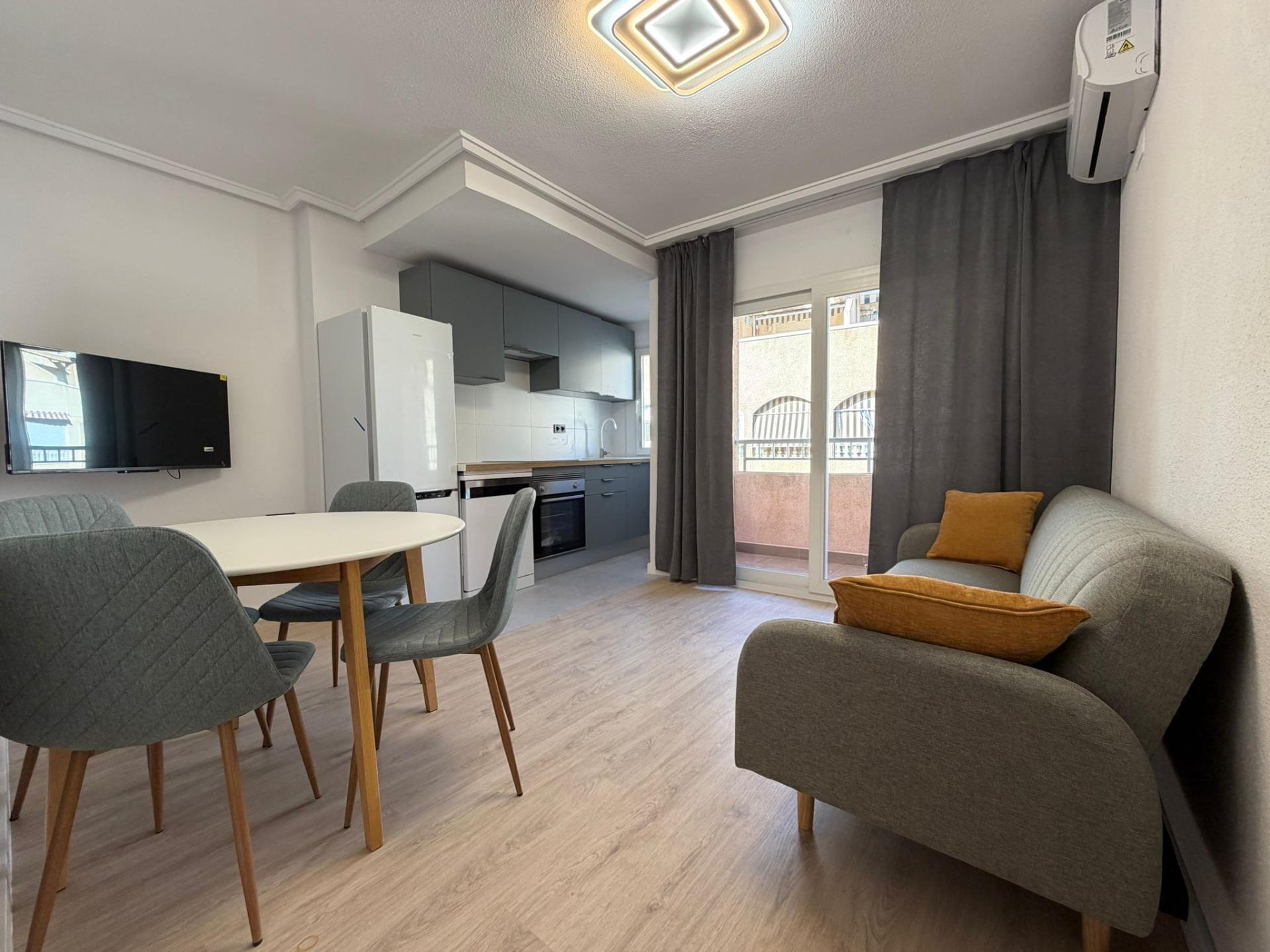 Living room in apartment for sale in Torrevieja