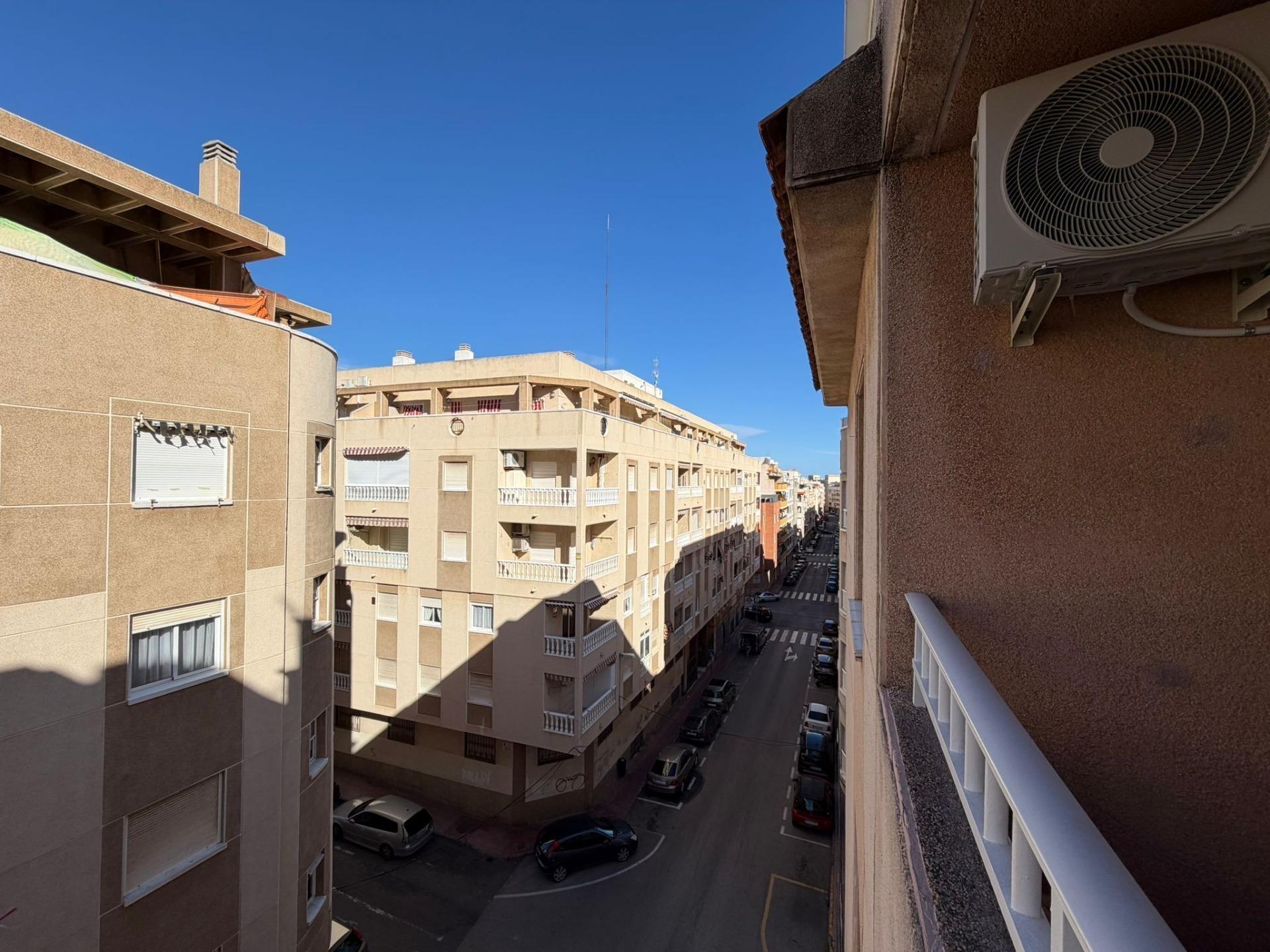 Garden in apartment for sale in Torrevieja