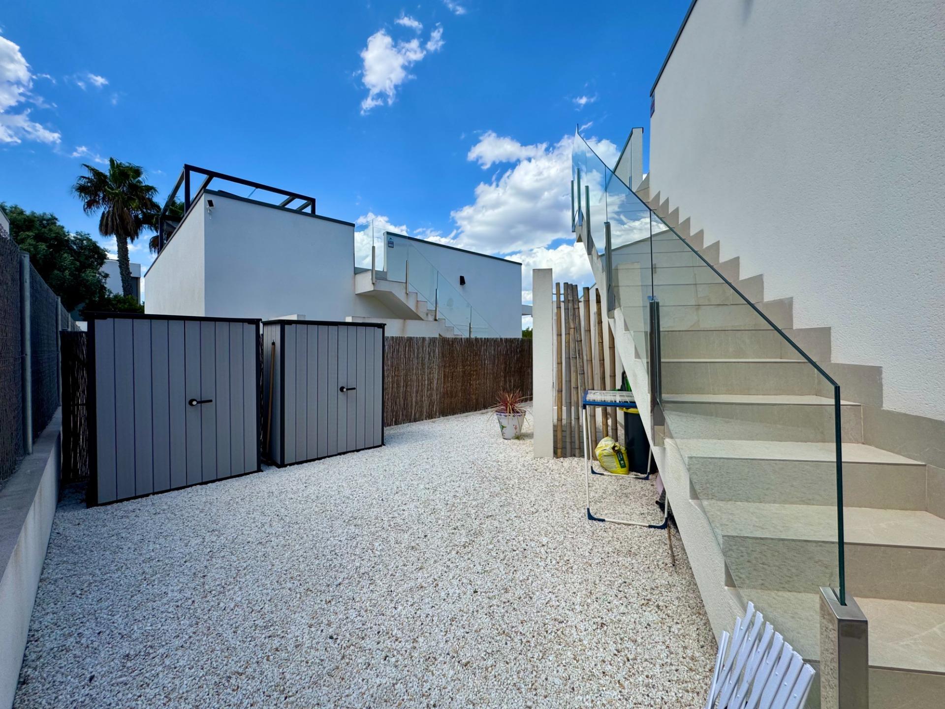 Exterior view in villa for sale in San Miguel de Salinas