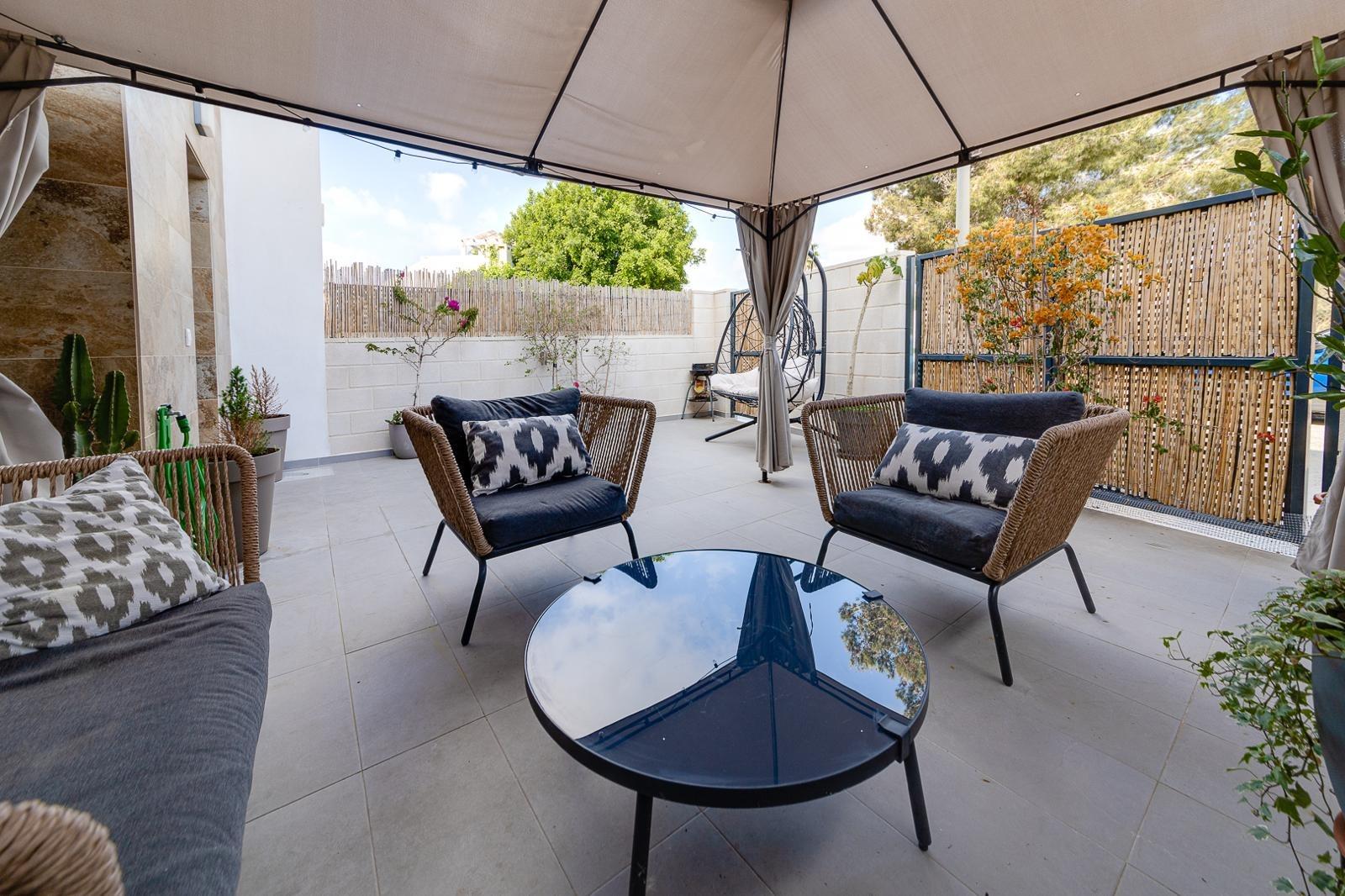 Bedroom in terraced for sale in Villamartin