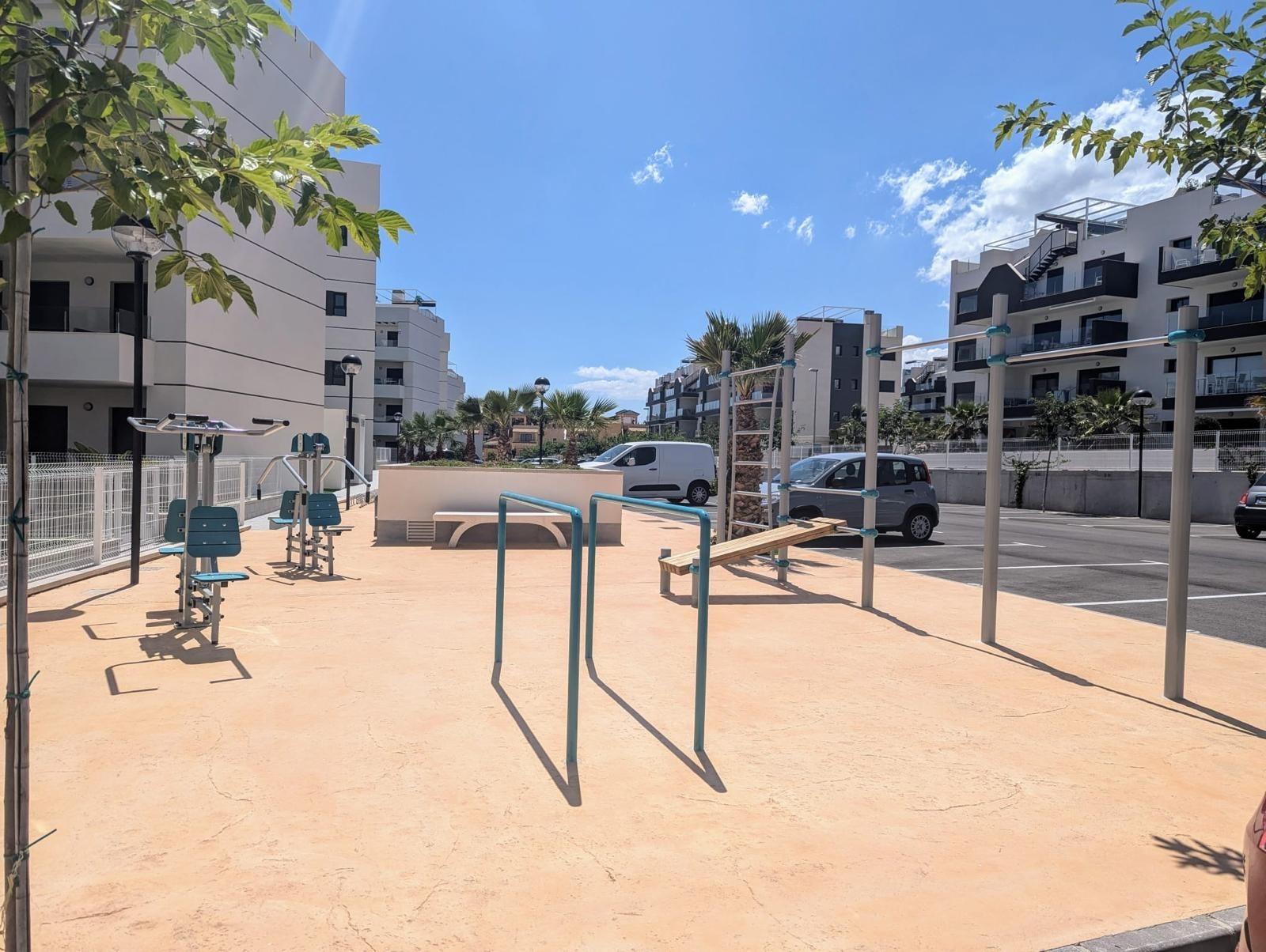 Dining area in penthouse for sale in Orihuela Costa