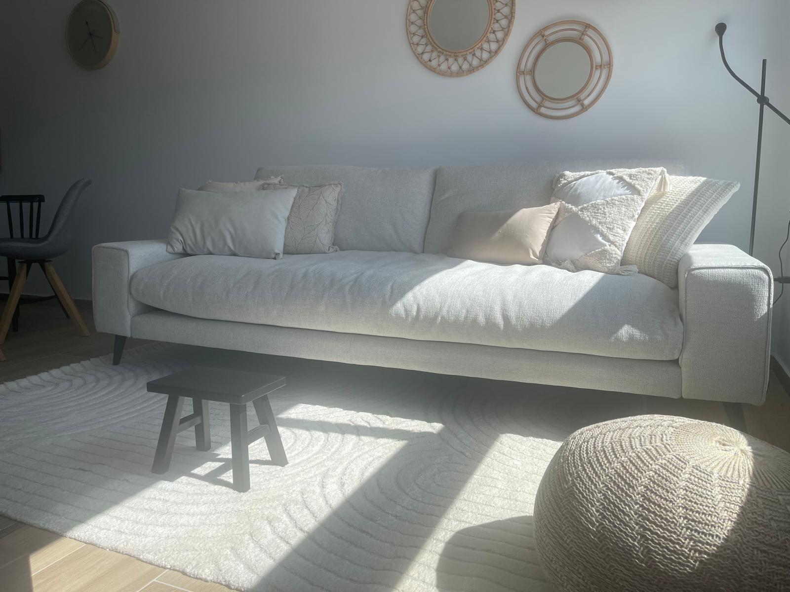 Dining area in penthouse for sale in Orihuela Costa