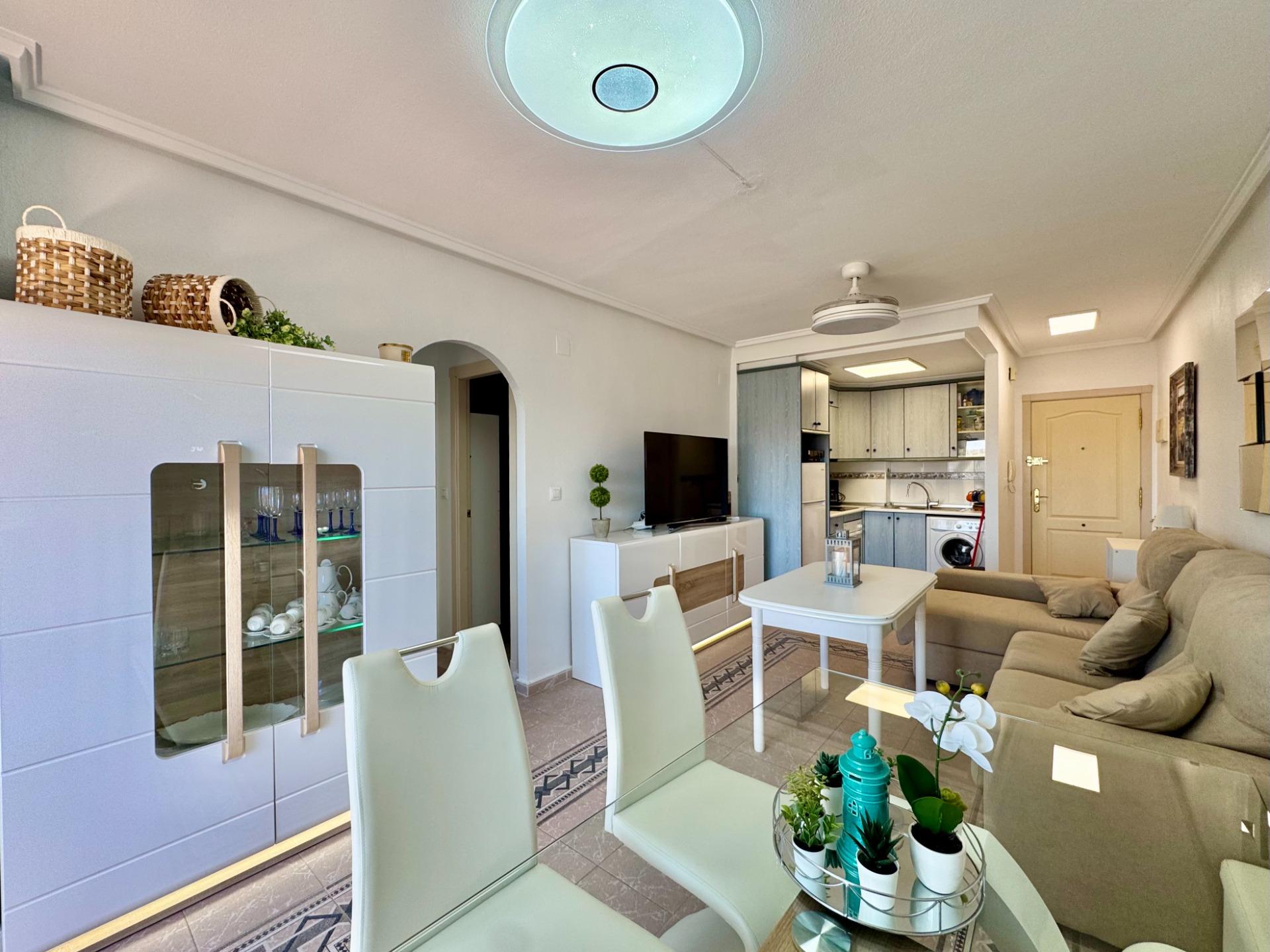 Kitchen in apartment for sale in Torrevieja