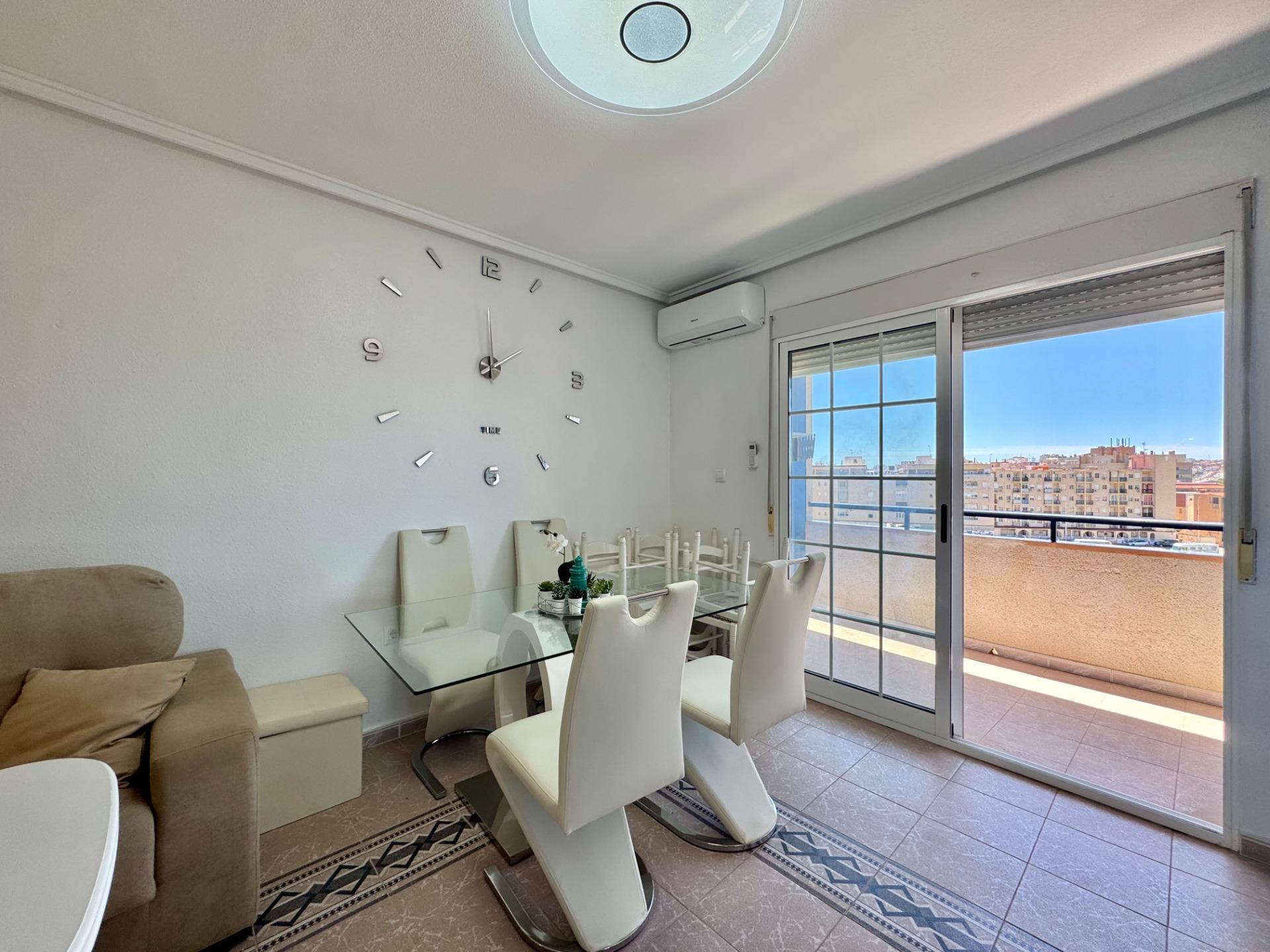Master bedroom in apartment for sale in Torrevieja