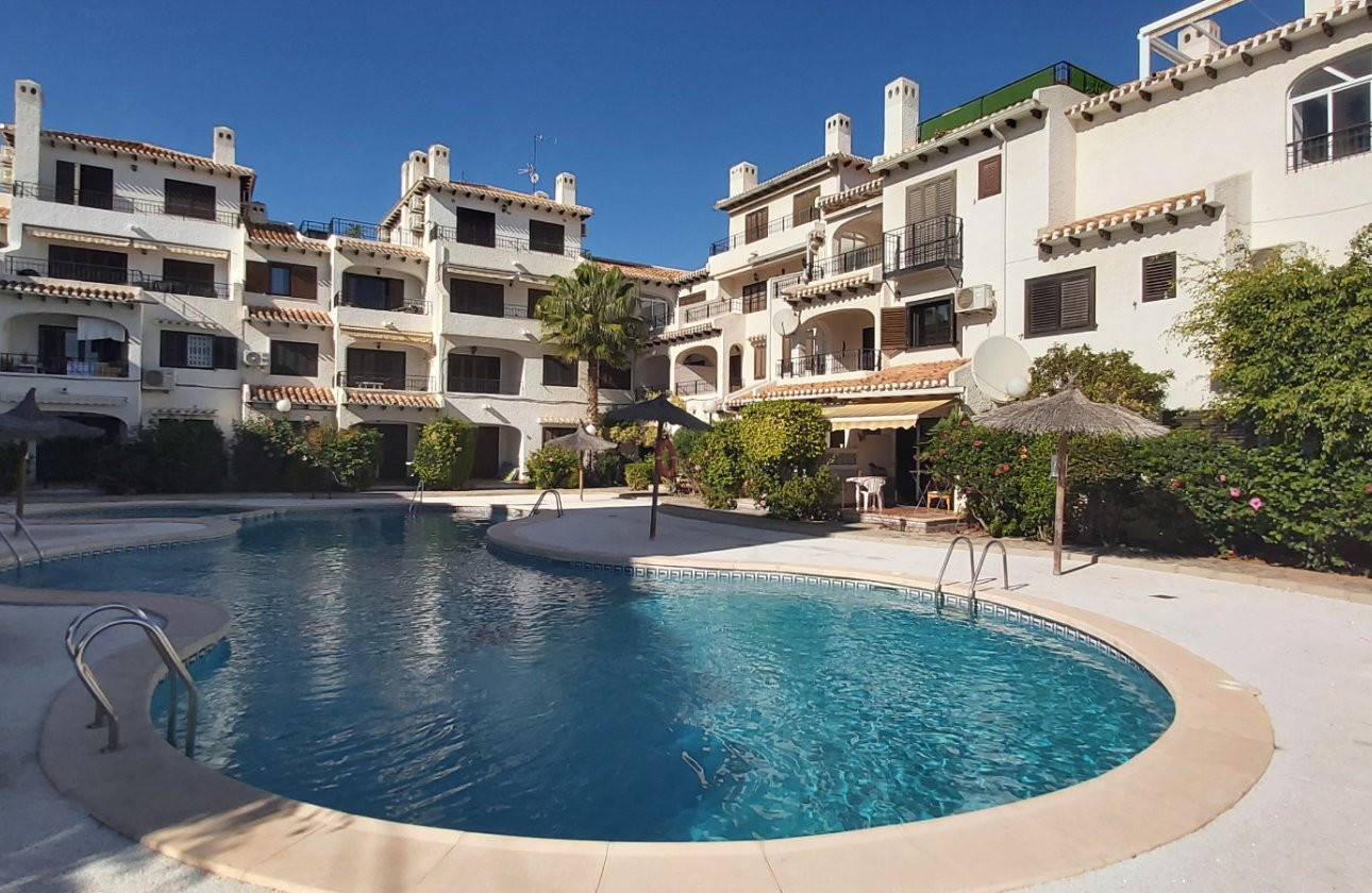 Master bedroom in apartment for sale in Orihuela Costa