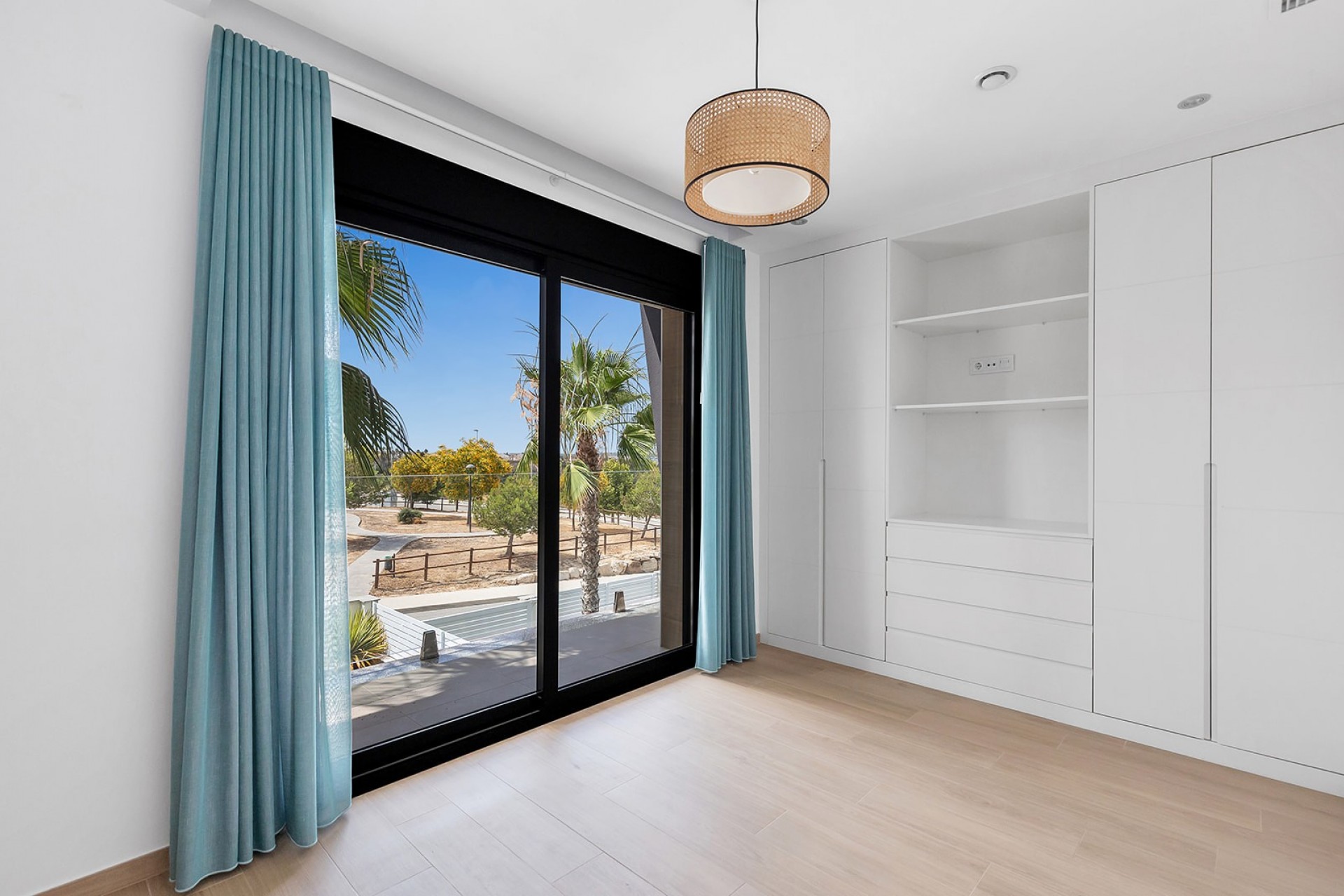 Dining area in villa for sale in Benijofar