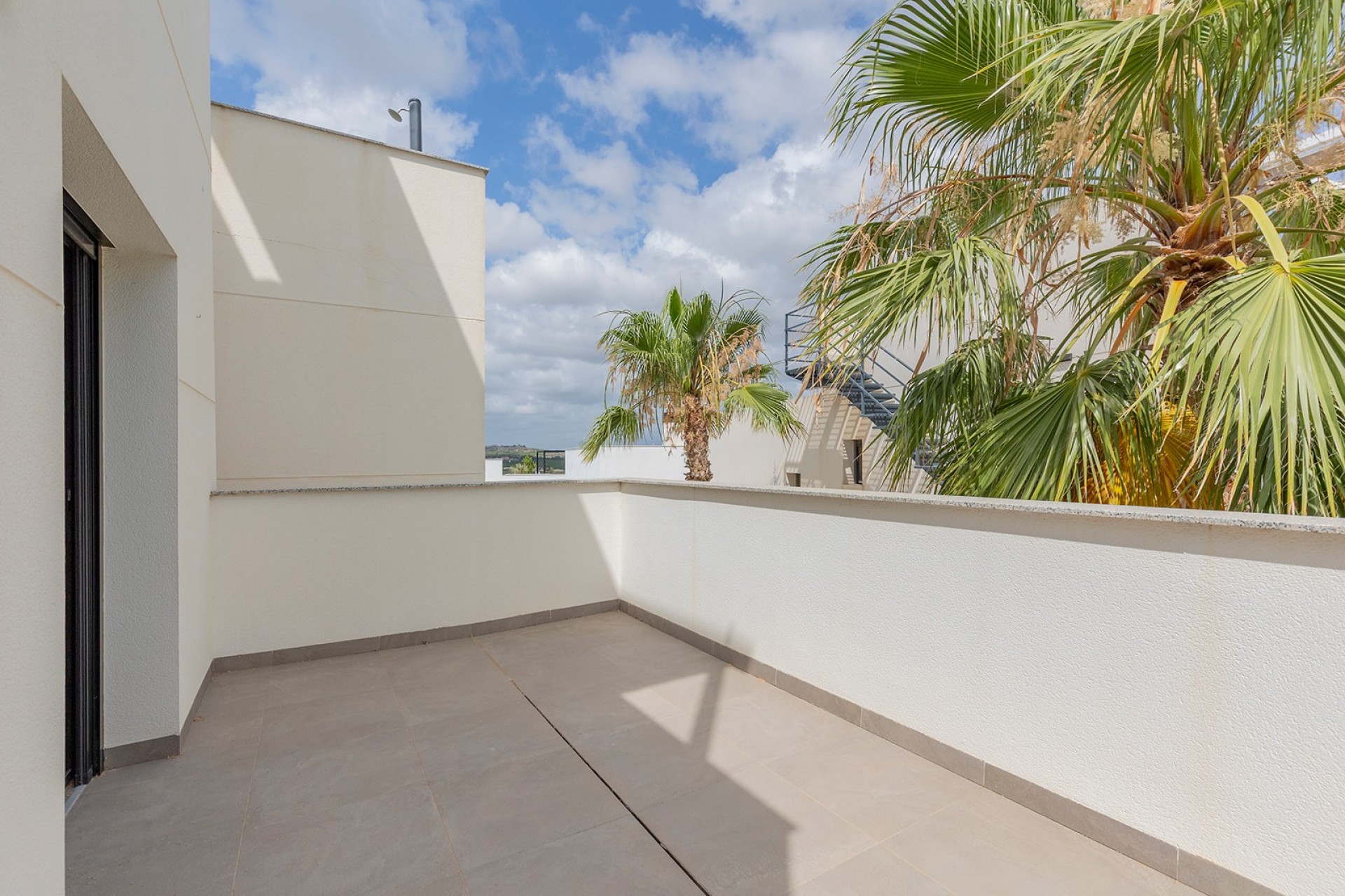 Pool area in villa for sale in Benijofar